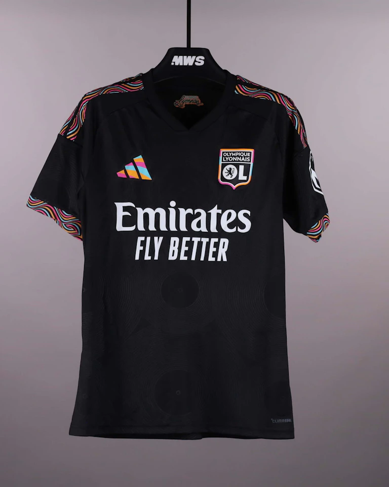 Corentin Tolisso Olympique Lyonnais shirt