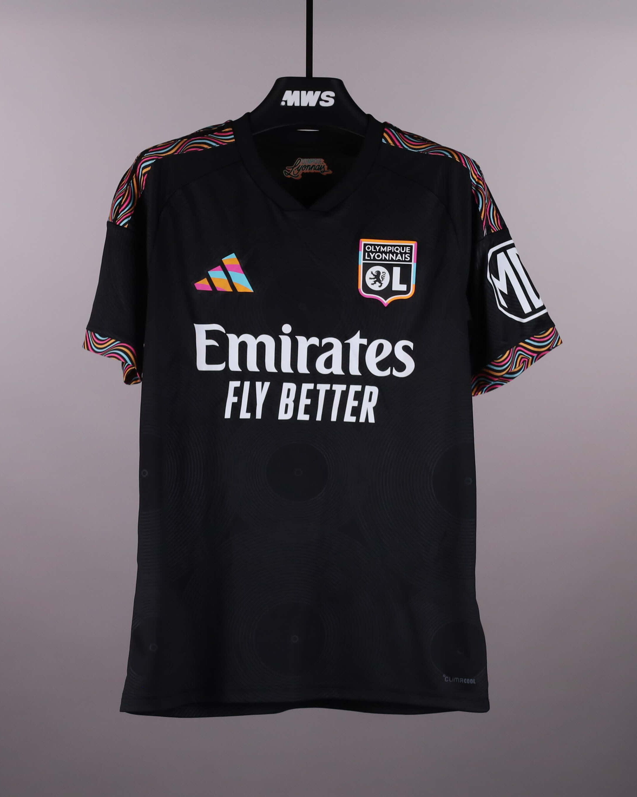 Clinton Mata Olympique Lyonnais shirt
