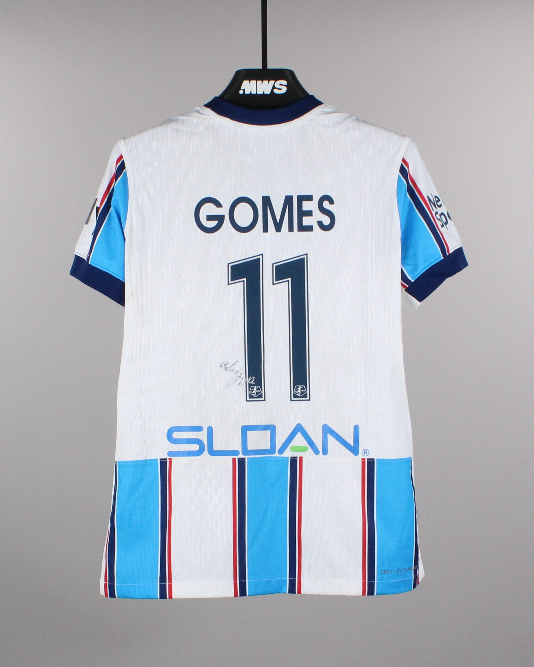 Nádia Gomes Chicago Stars FC forması