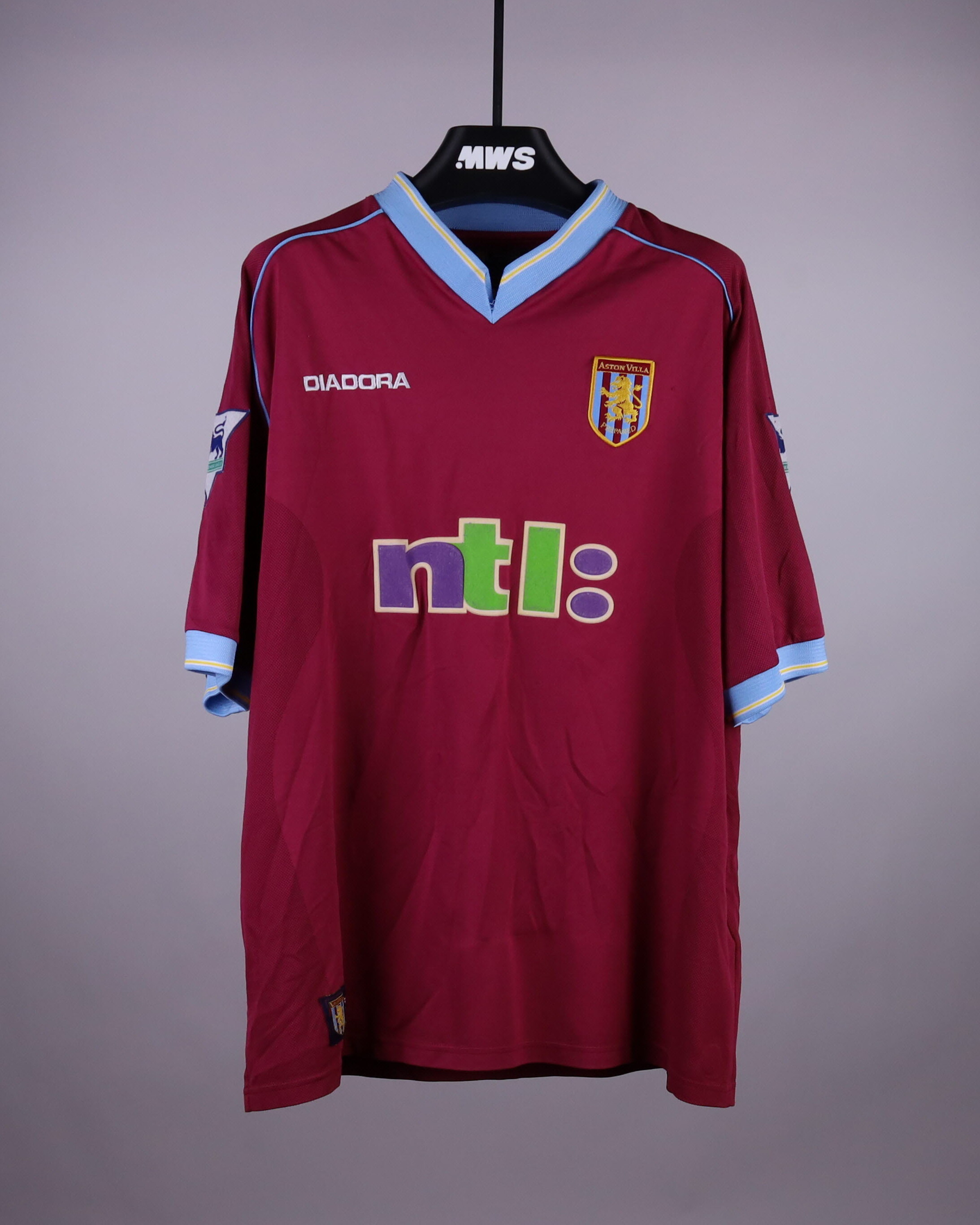 Gareth Barry Aston Villa shirt