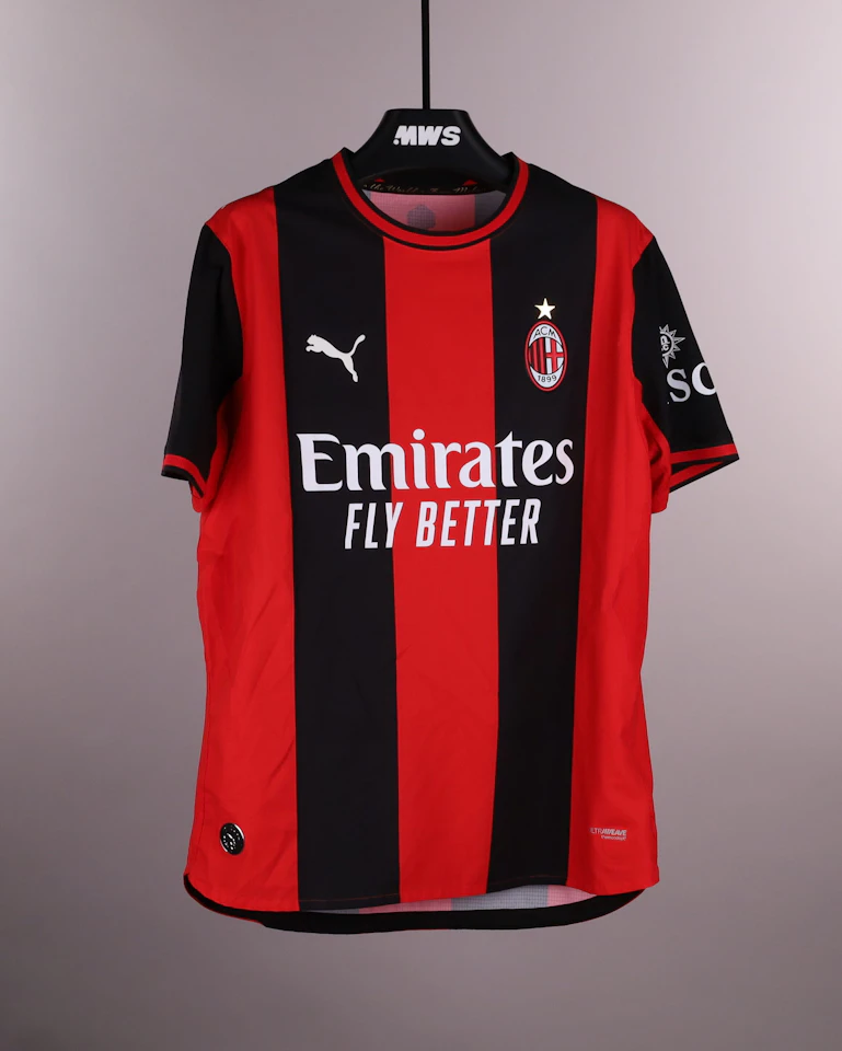 Fikayo Tomori AC Milan shirt