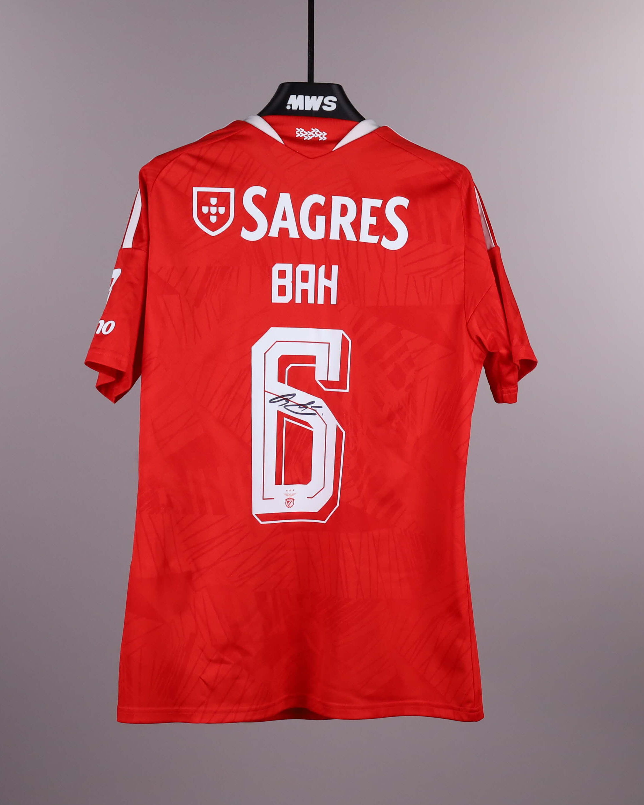 Alexander Bah SL Benfica jersey