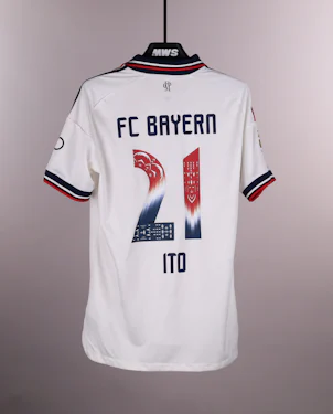 来自FC Bayern München的Hiroki Ito 伊藤洋輝球衣