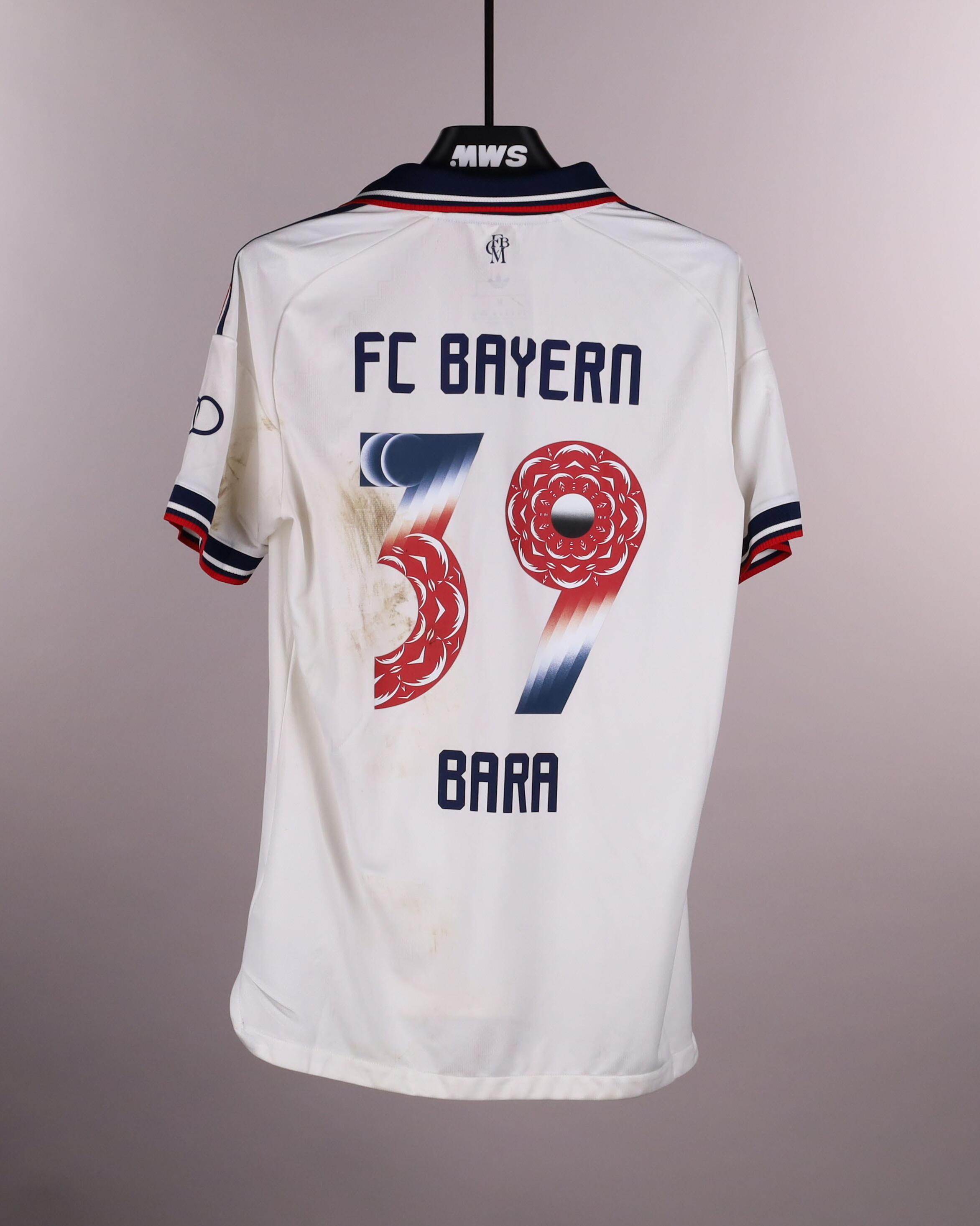 Bara Sapoko Ndiaye FC Bayern München forması