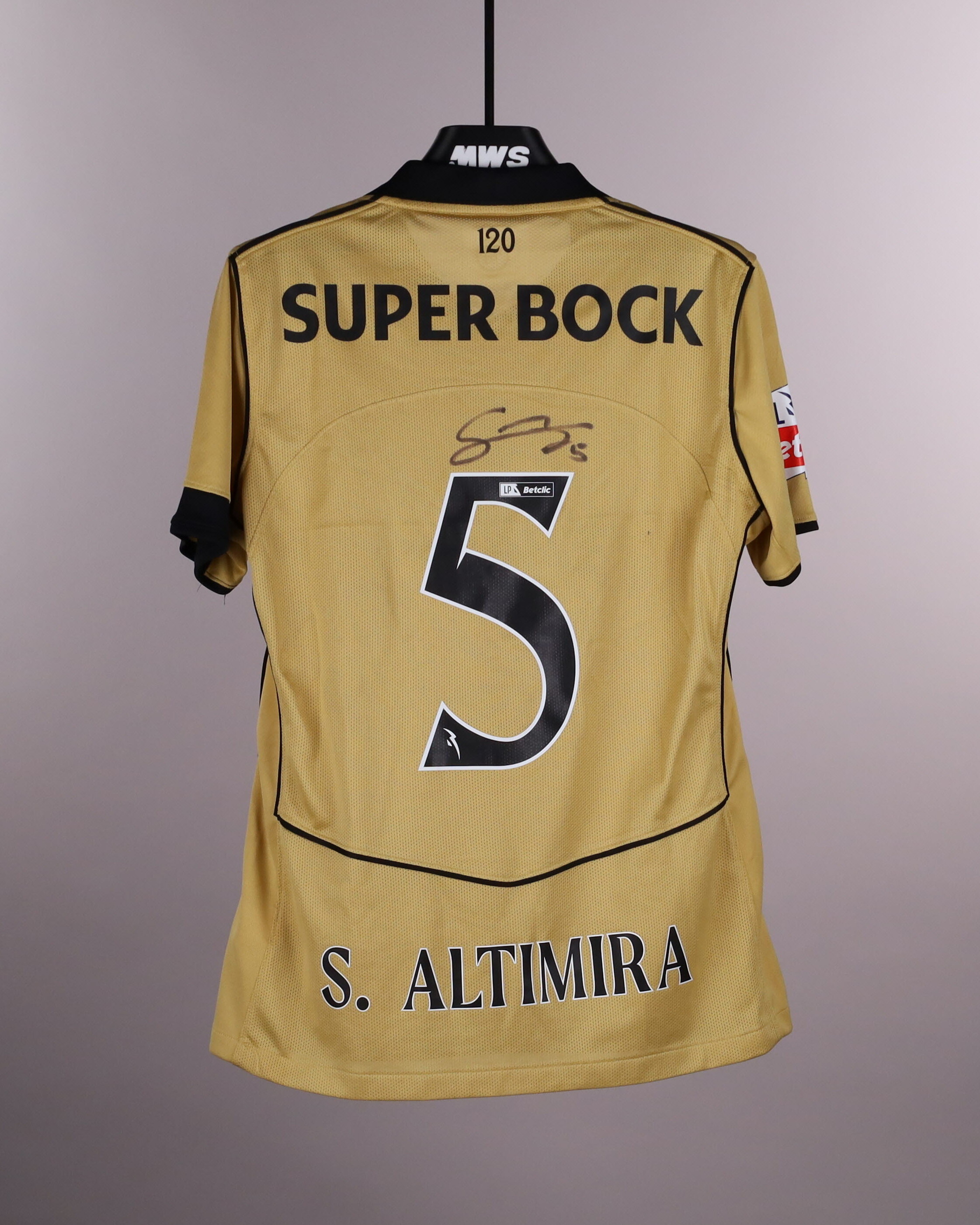 Sergi Altimira Sporting CP shirt