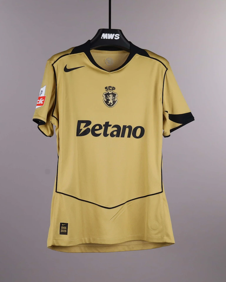 Issa Doumbia Sporting CP shirt
