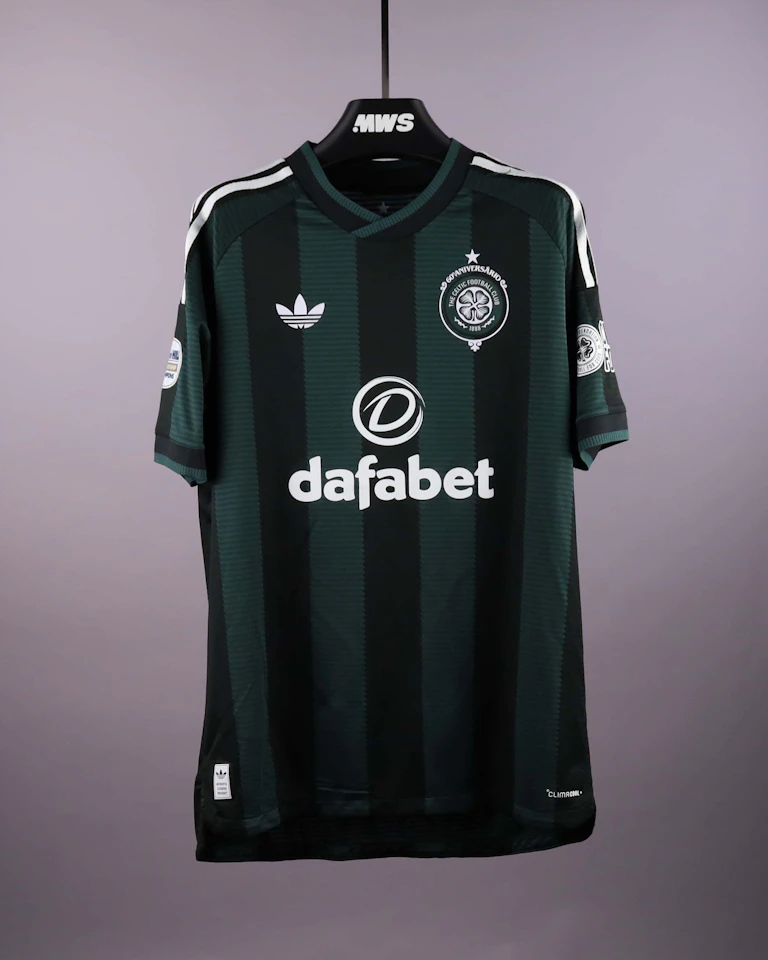 Cameron Carter-Vickers Celtic のシャツ