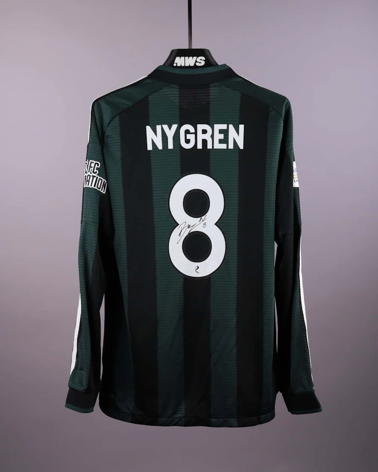 Benjamin Nygren Celtic jersey
