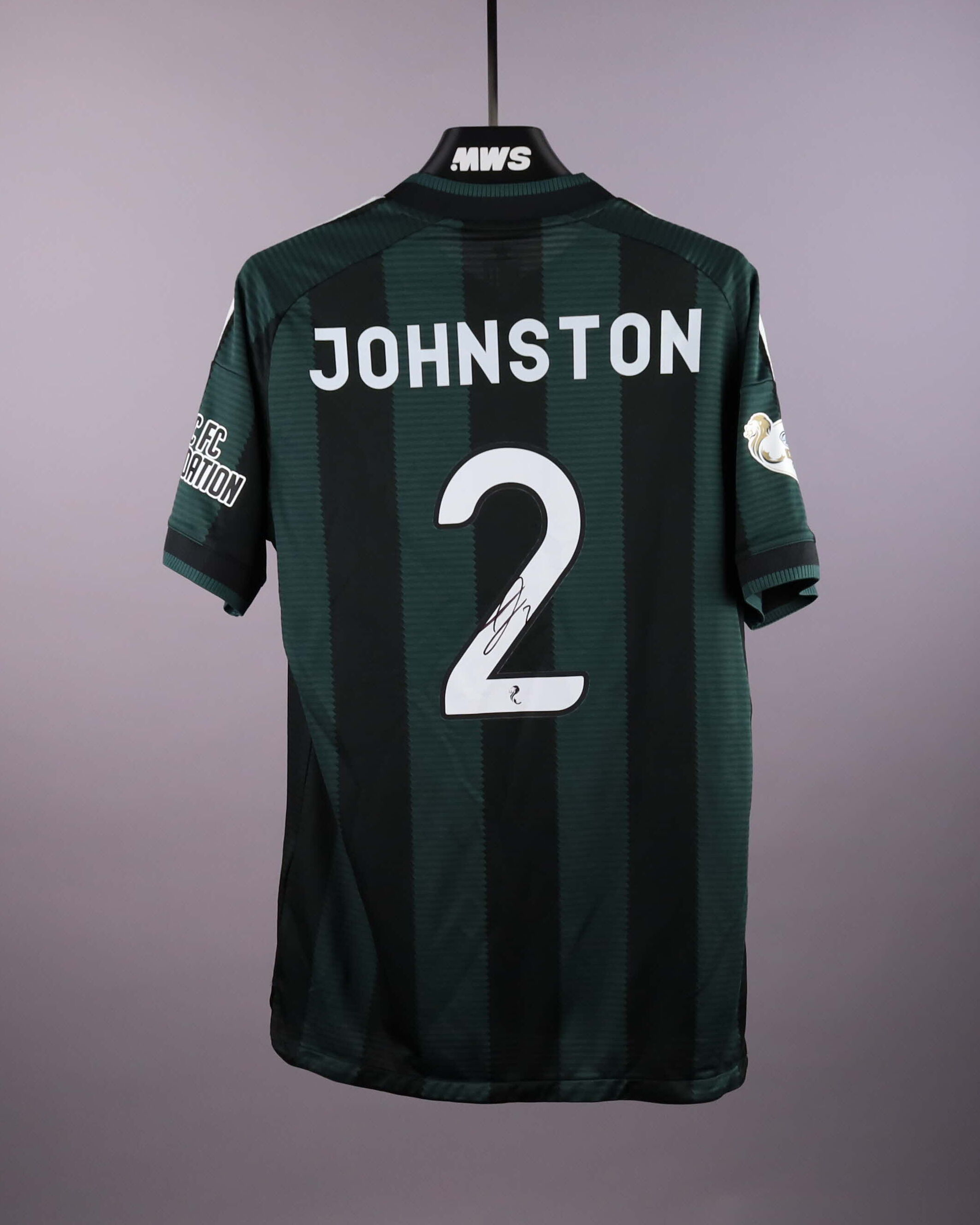 Alistair Johnston Celtic jersey