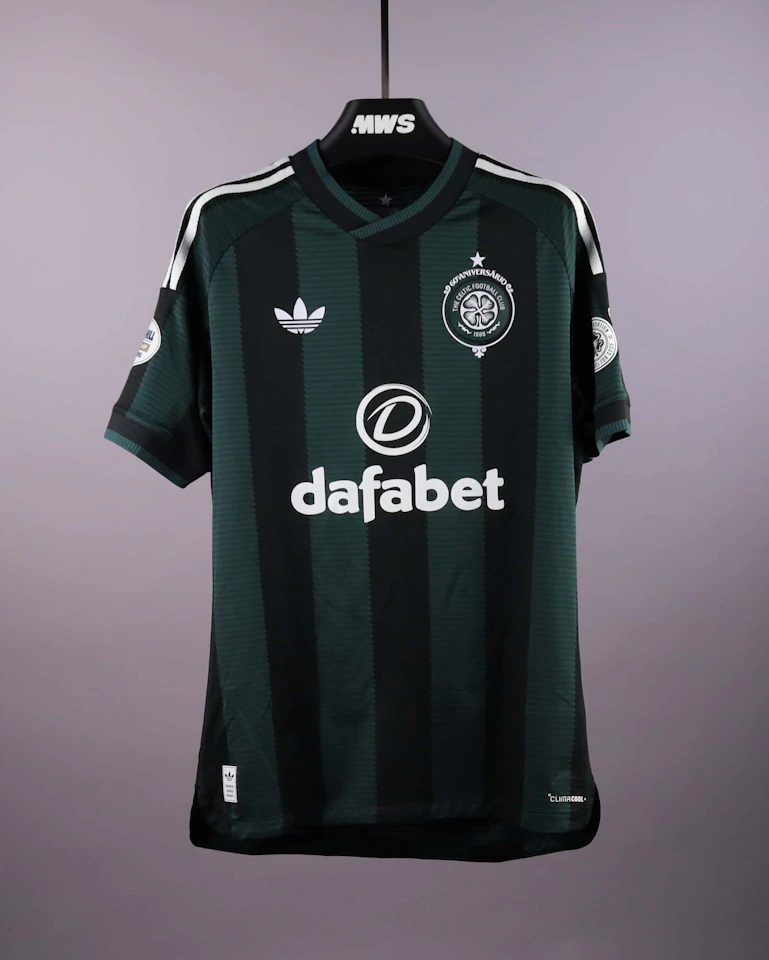 Camilo Durán Celtic jersey