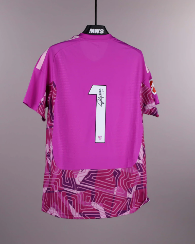 Odysseas Vlachodimos Sevilla FC shirt