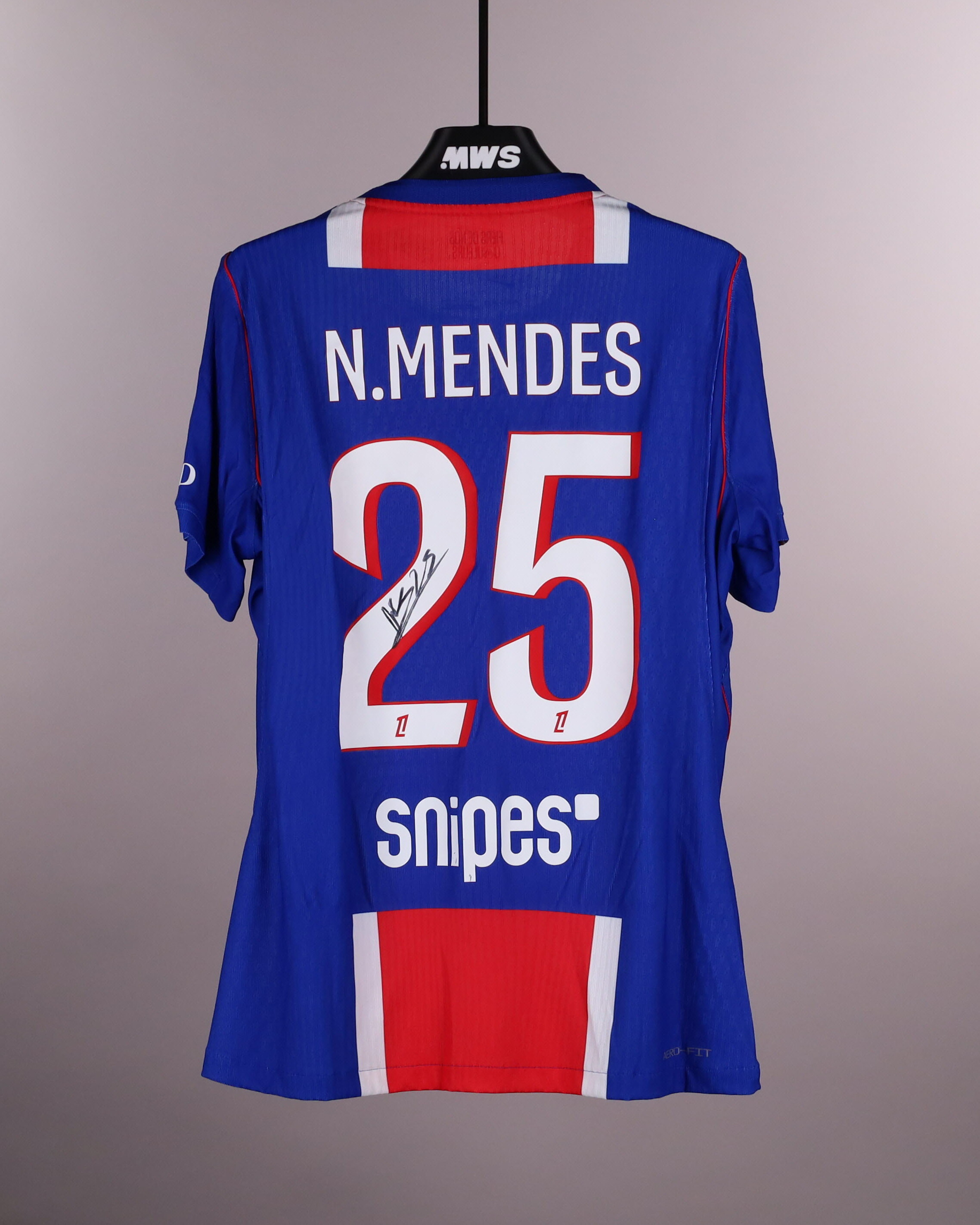 Nuno Mendes Paris Saint-Germain shirt