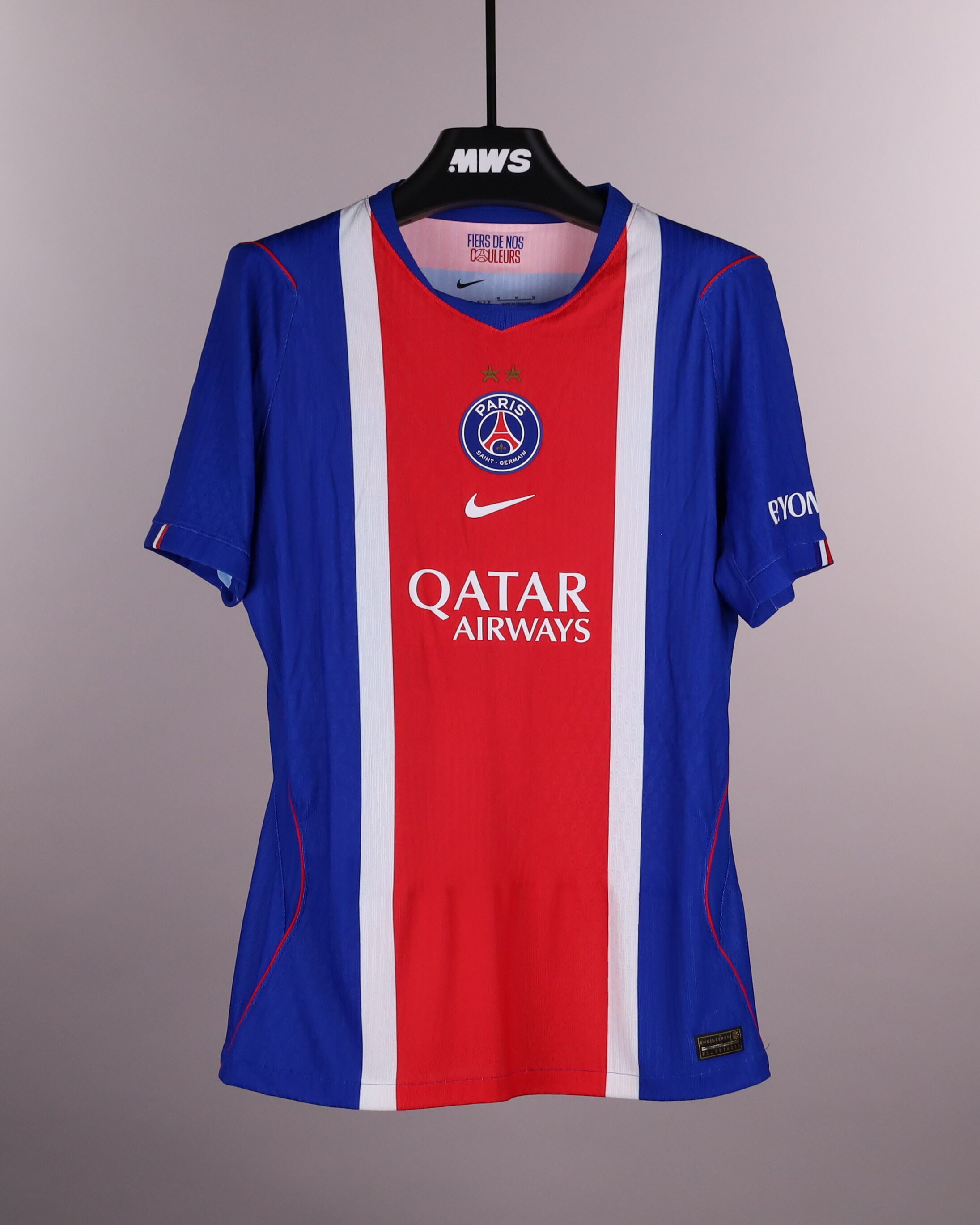 Vitinha Paris Saint-Germain shirt