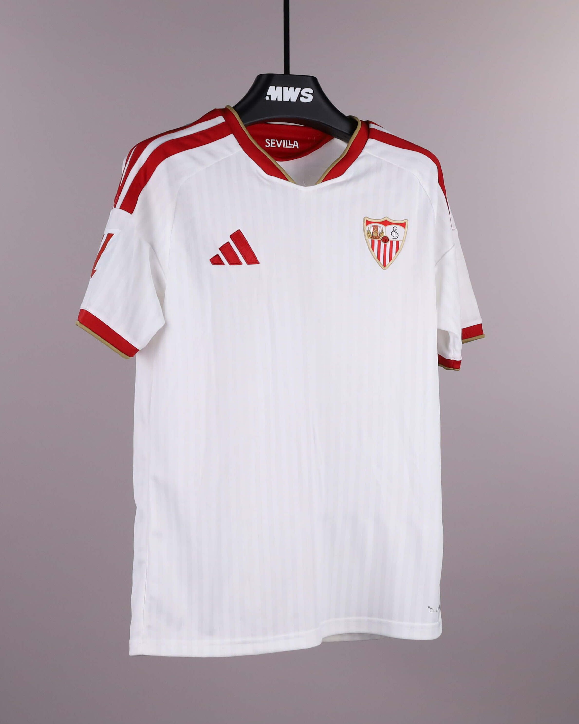 Peque Fernández Sevilla FC shirt