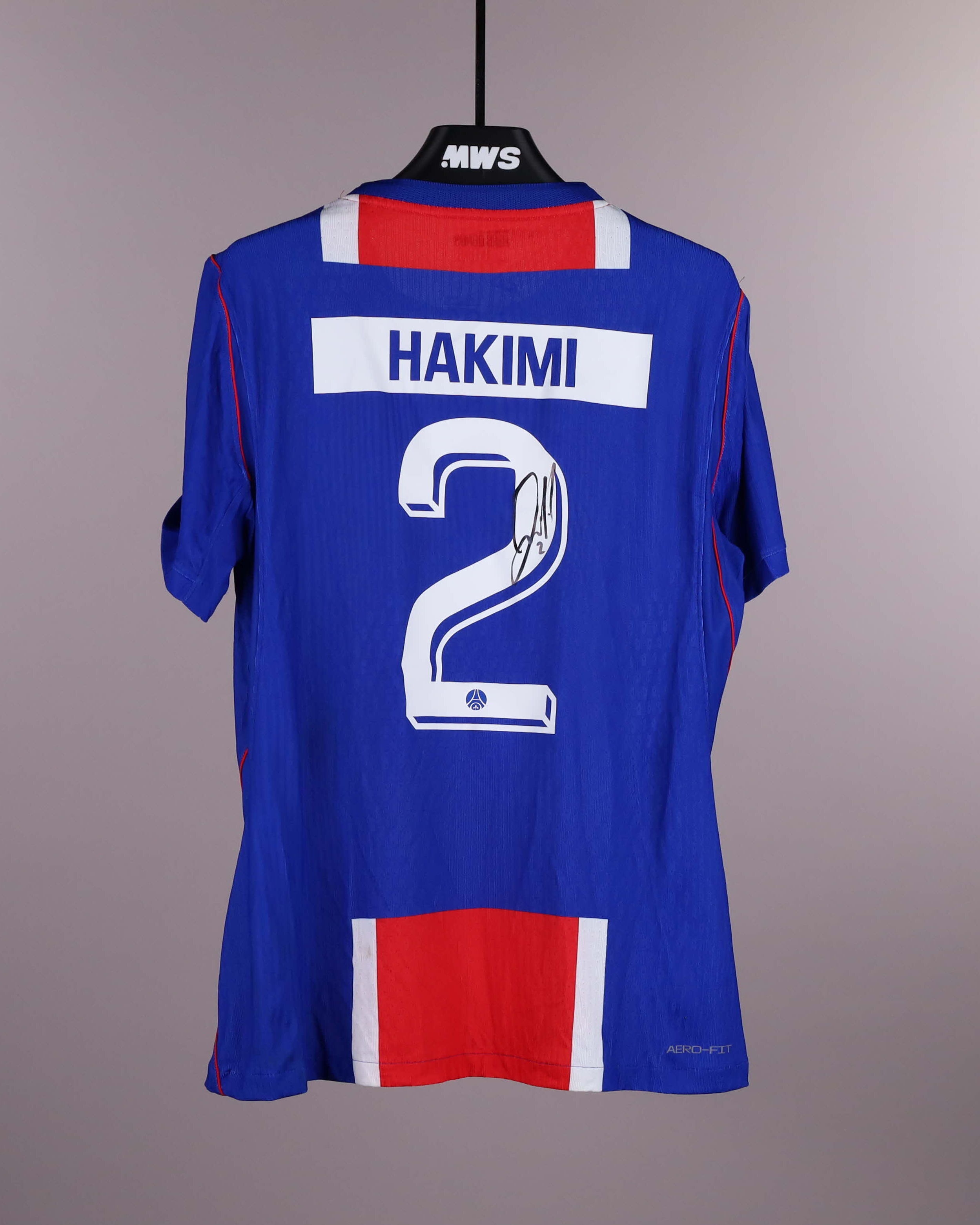 Achraf Hakimi Paris Saint-Germain shirt
