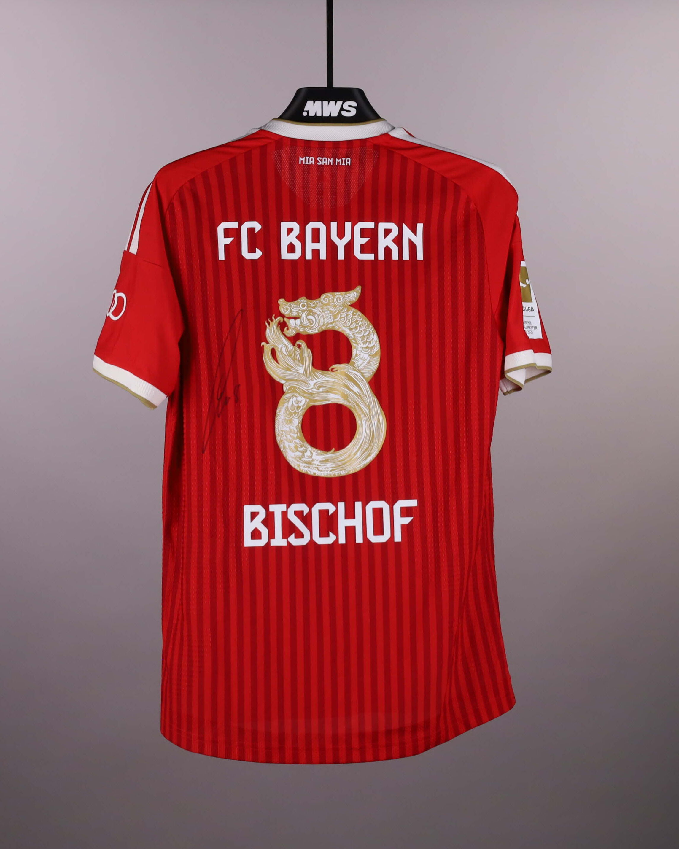 Tom Bischof FC Bayern München shirt