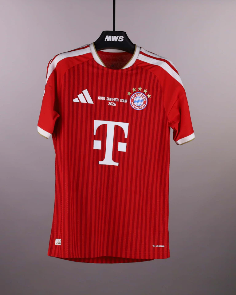 Konrad Laimer FC Bayern München shirt