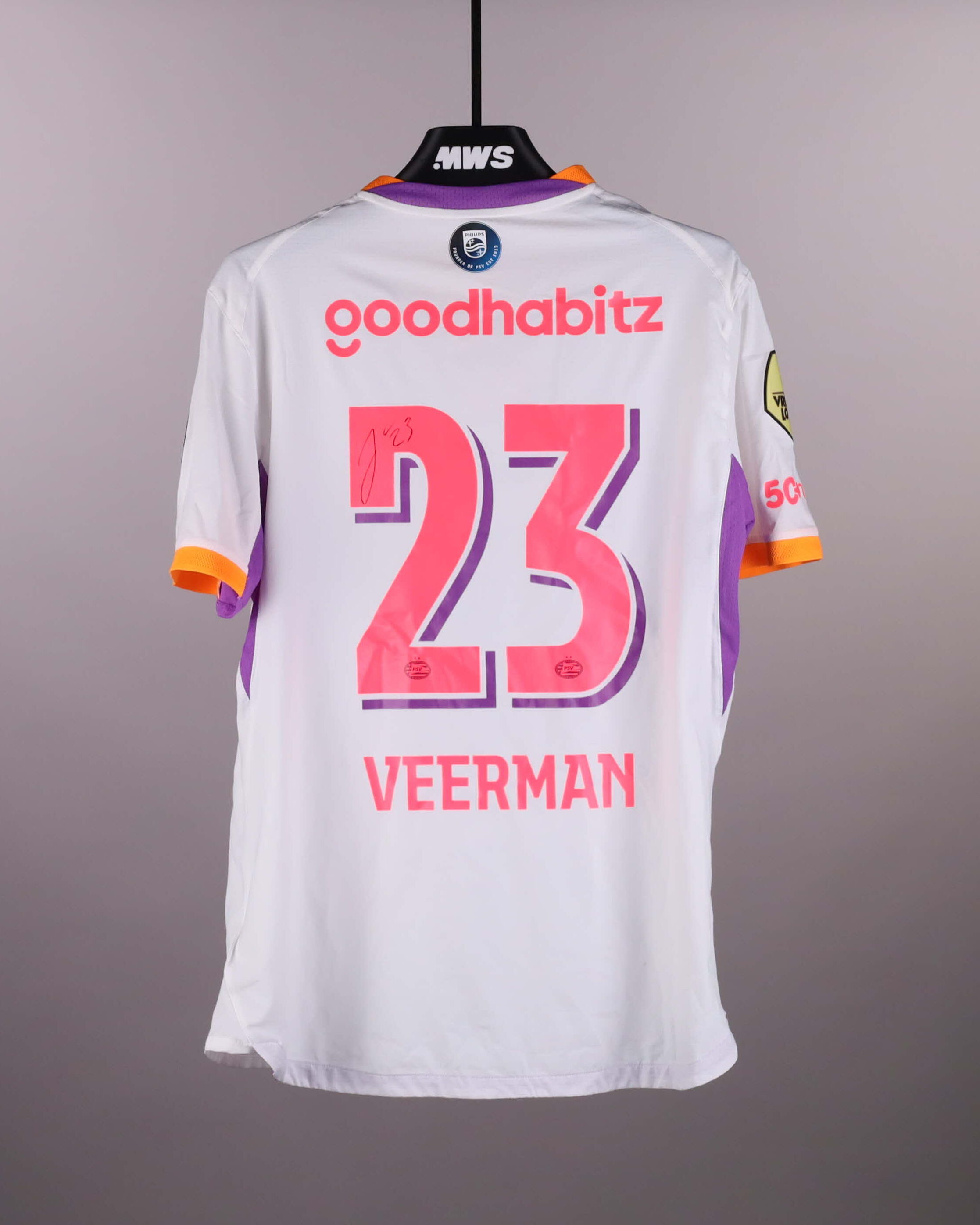 PSV 팀의 Joey Veerman 셔츠