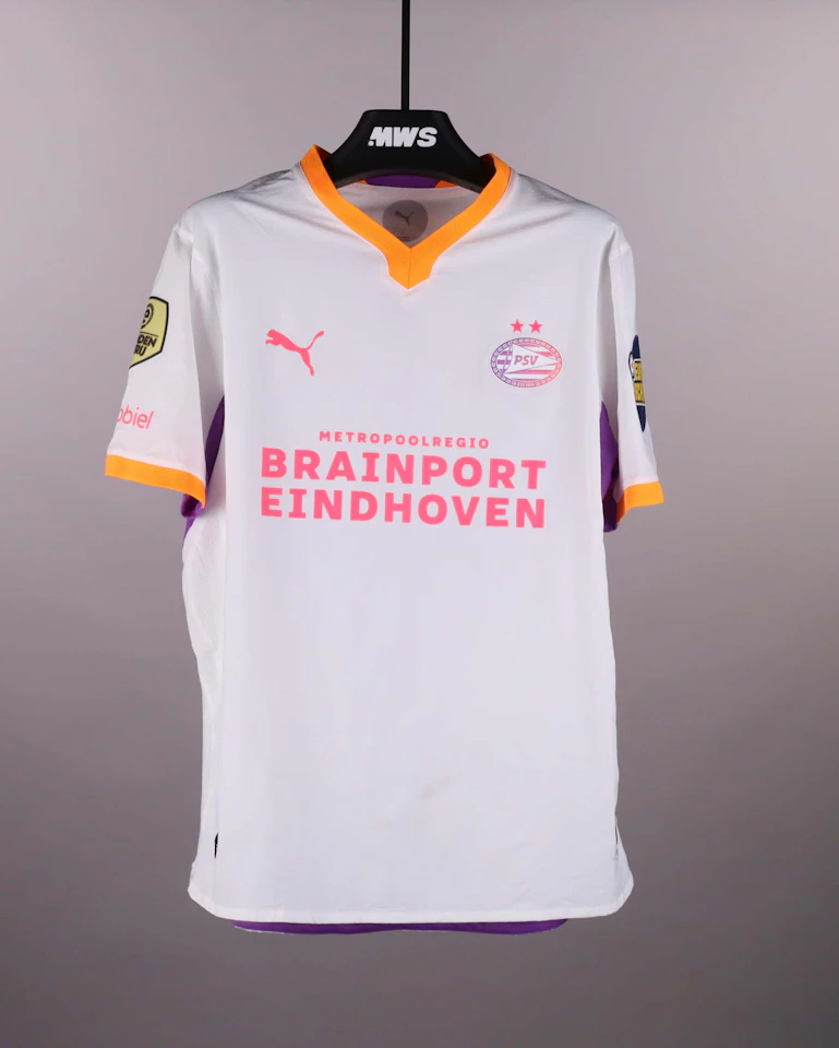 PSV 팀의 Joey Veerman 셔츠