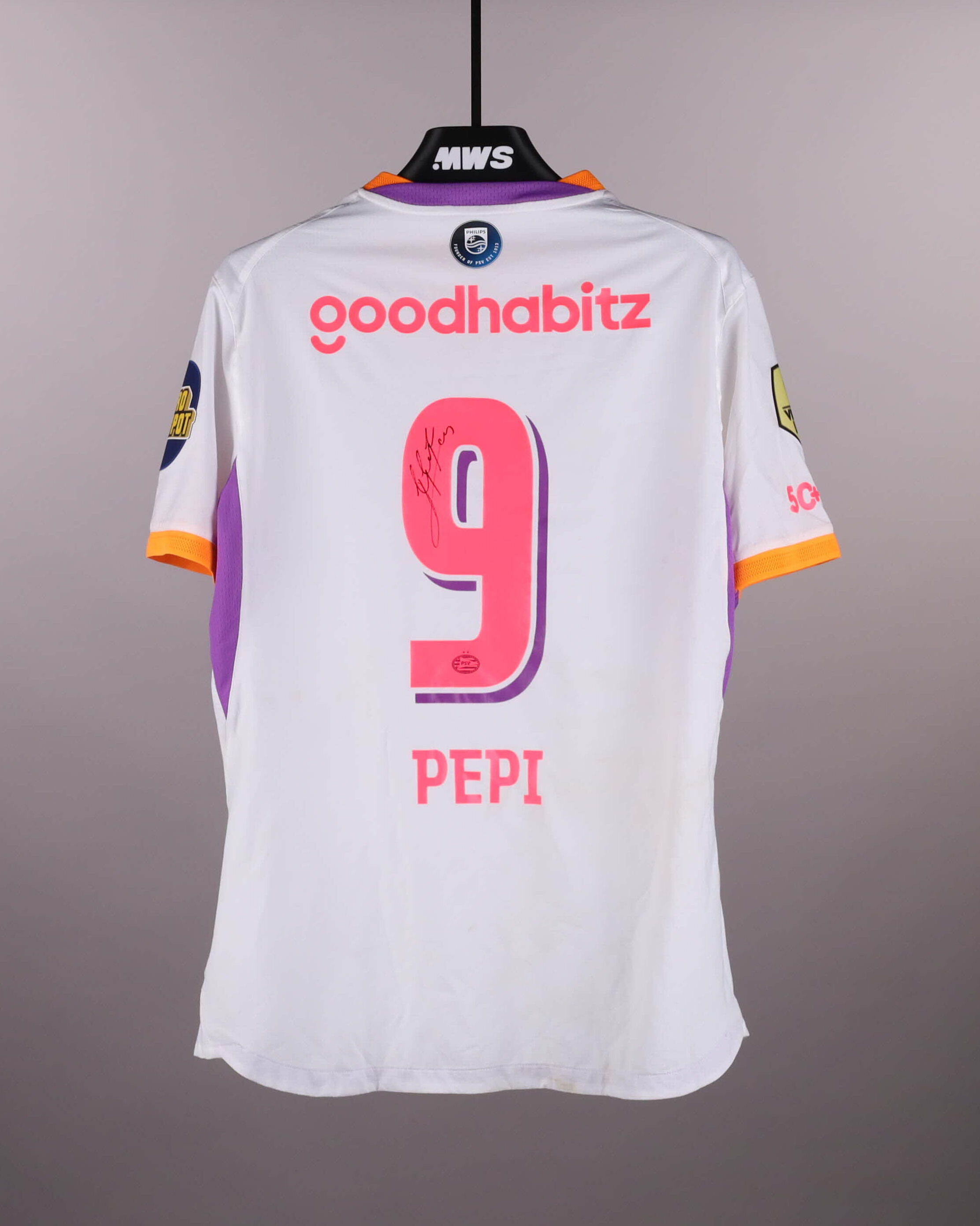 PSV 팀의 Ricardo Pepi 셔츠
