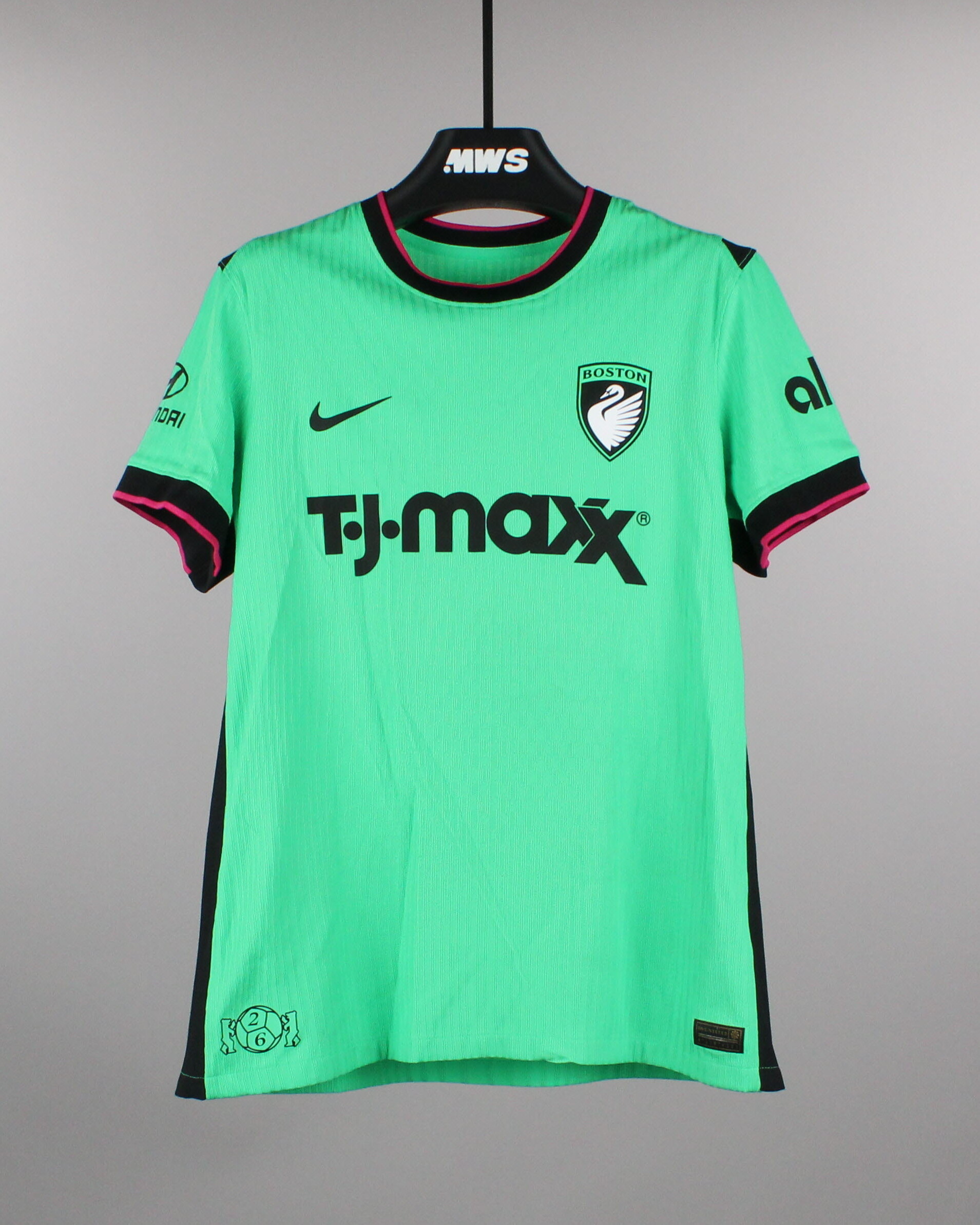 Amanda Gutierres Boston Legacy FC shirt