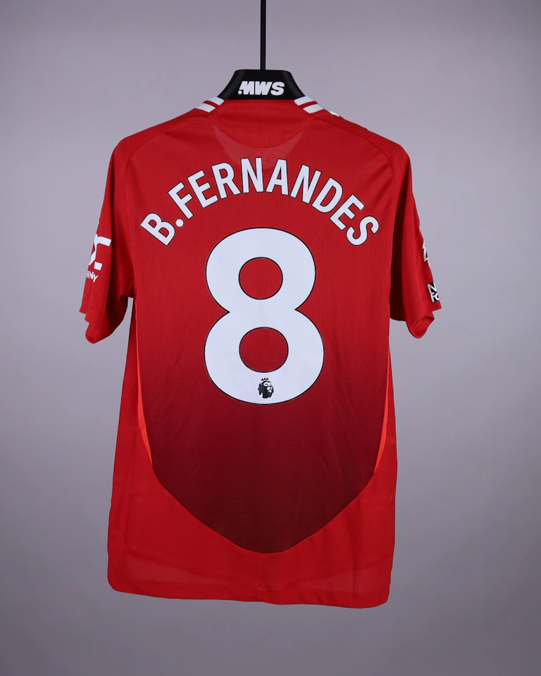 Bruno Fernandes Manchester United shirt