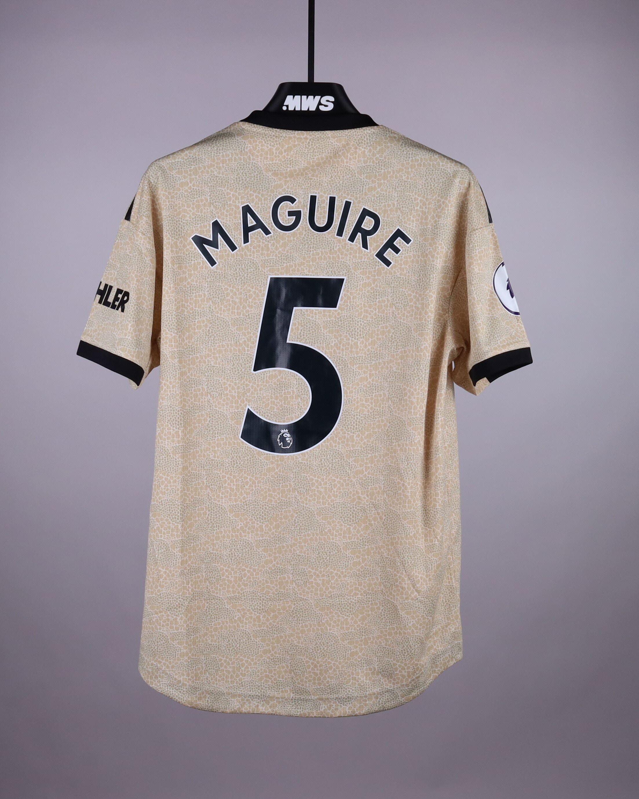 Harry Maguire Manchester United jersey