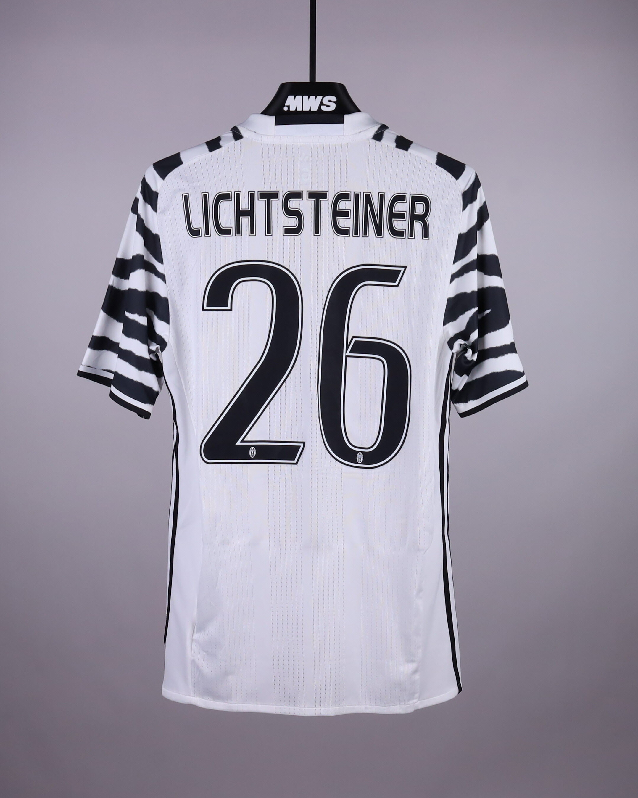 Stephan Lichtsteiner | Juventus FC
