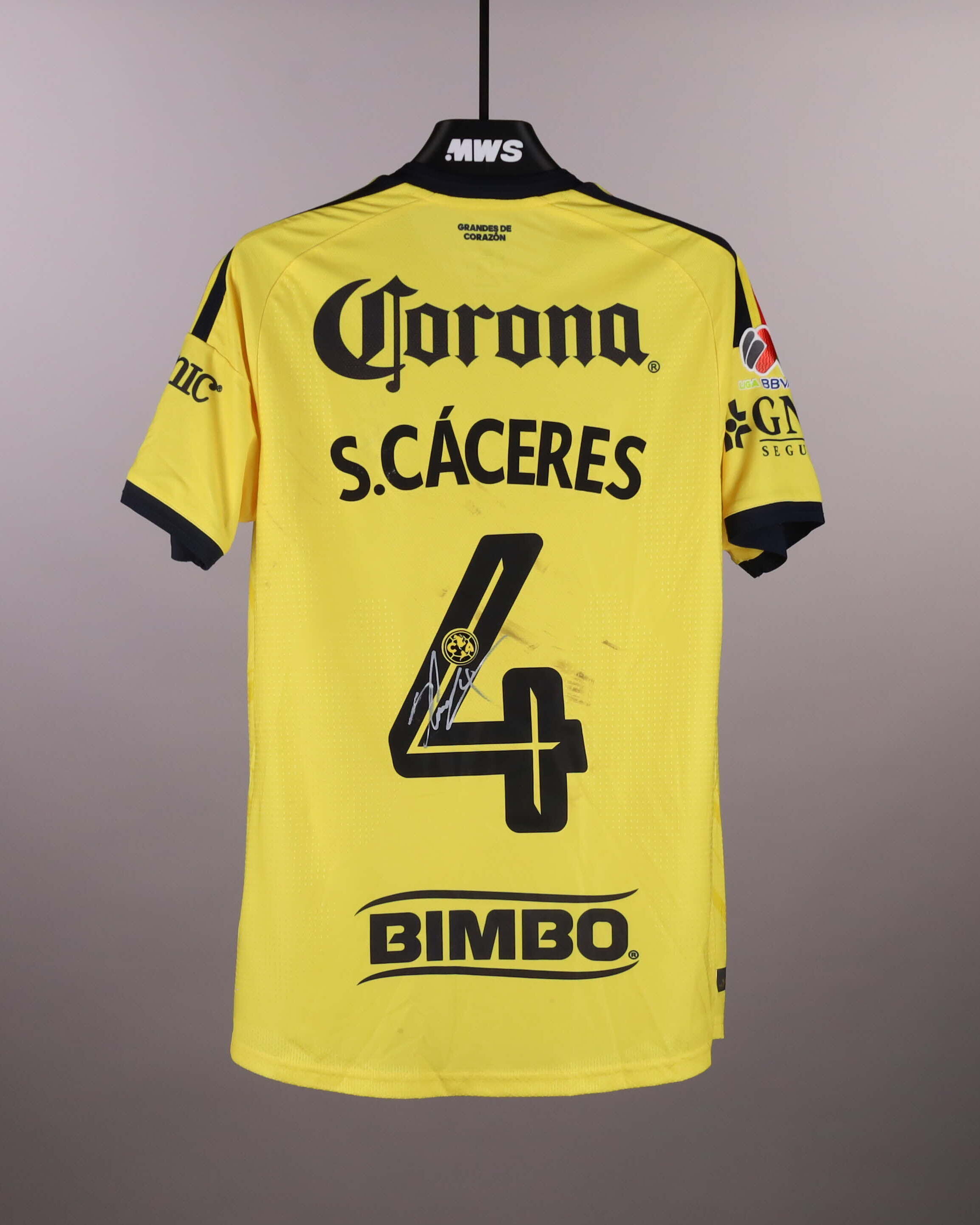 Sebastián Cáceres Club América jersey