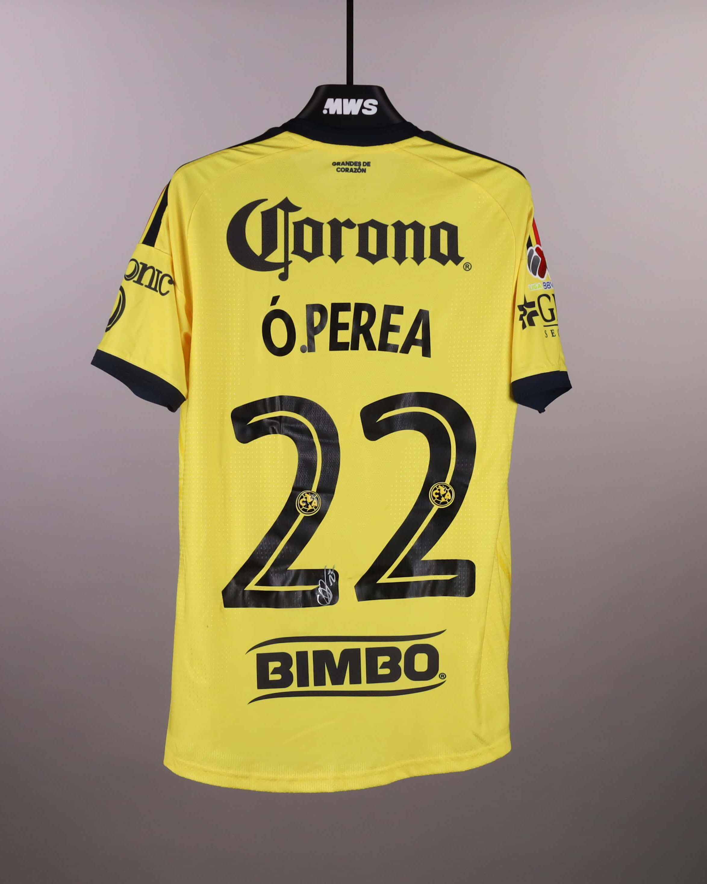 Óscar Perea Club América jersey