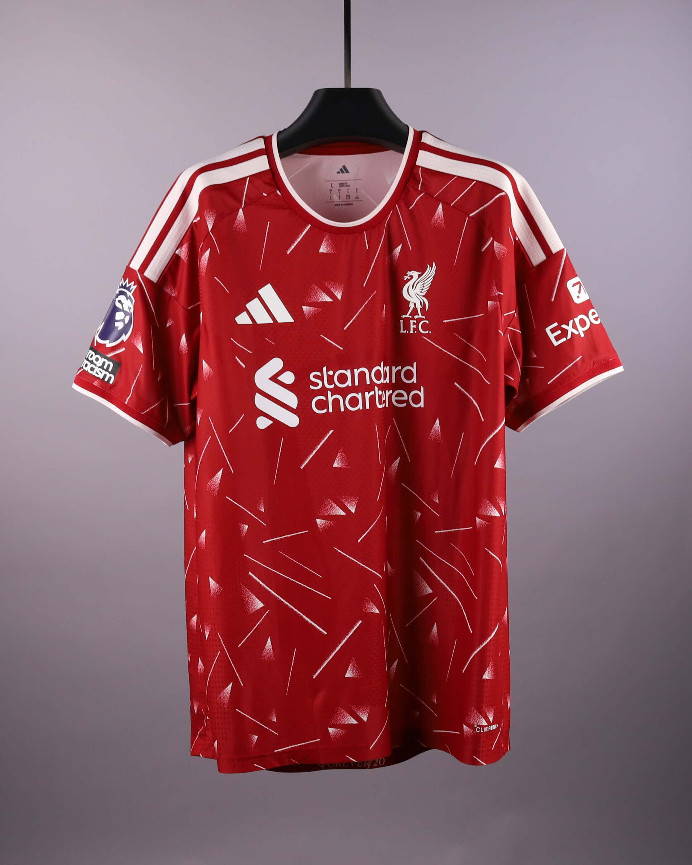 Cody Gakpo Liverpool のシャツ
