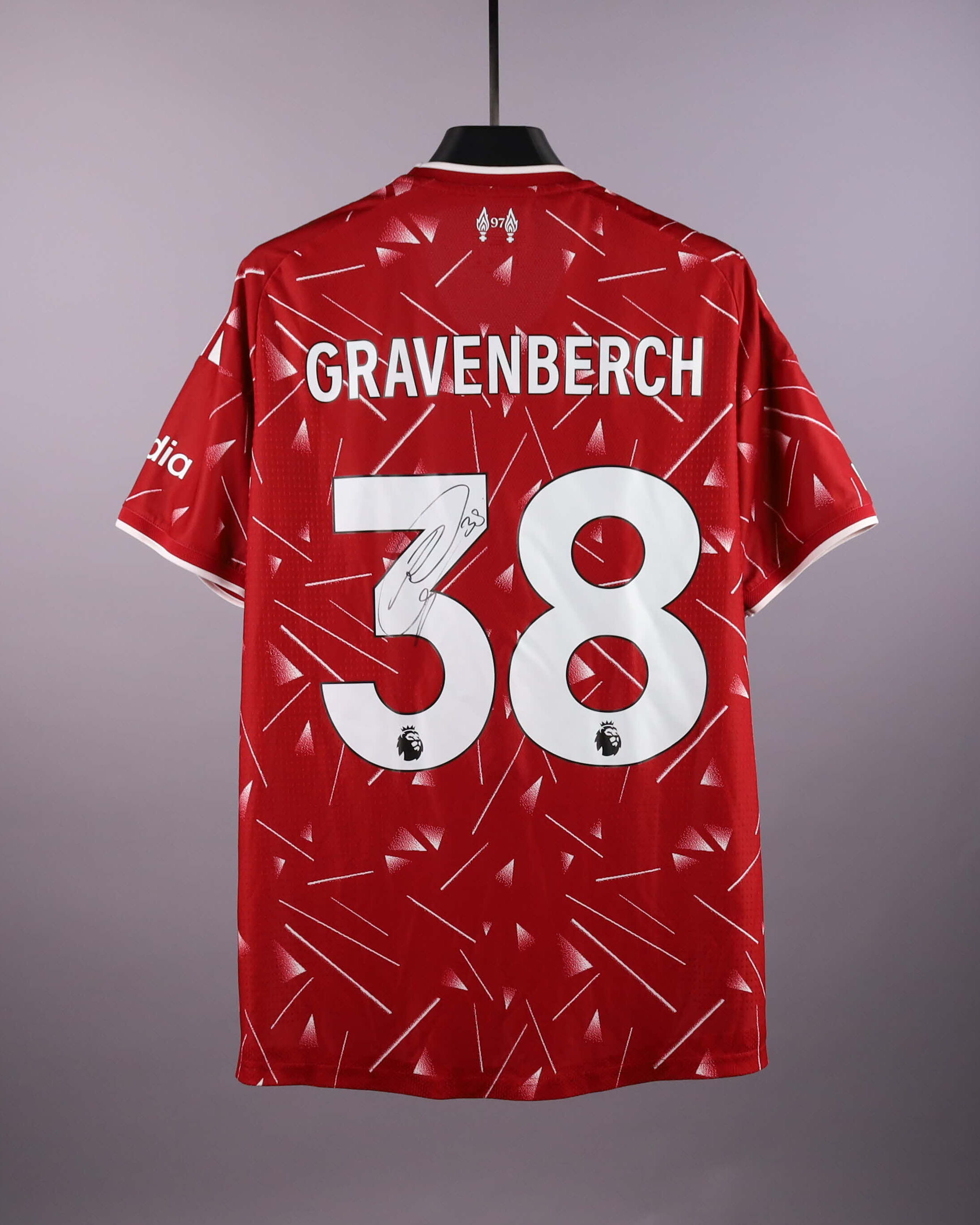 Ryan Gravenberch Liverpool forması