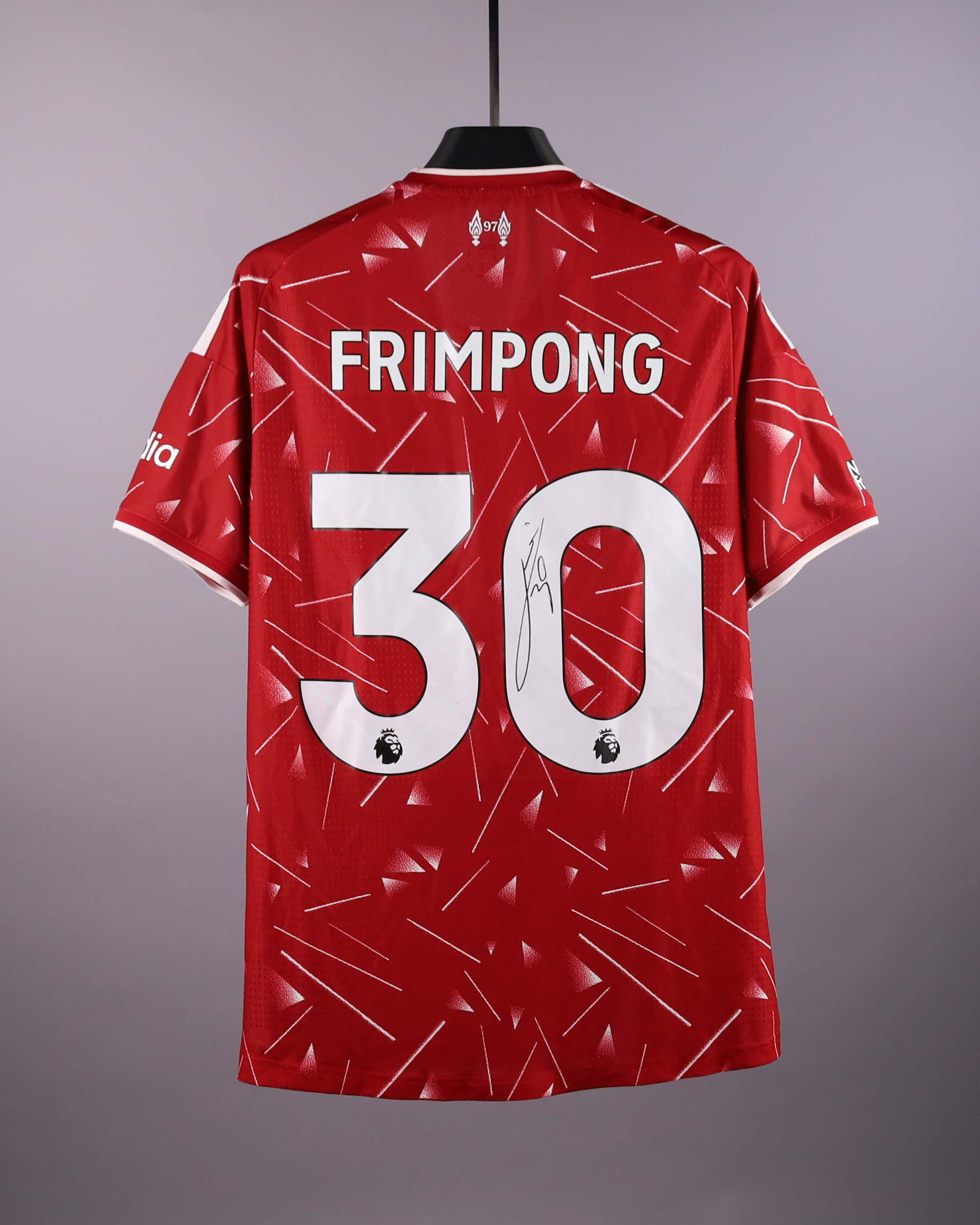 来自Liverpool的Jeremie Frimpong球衣