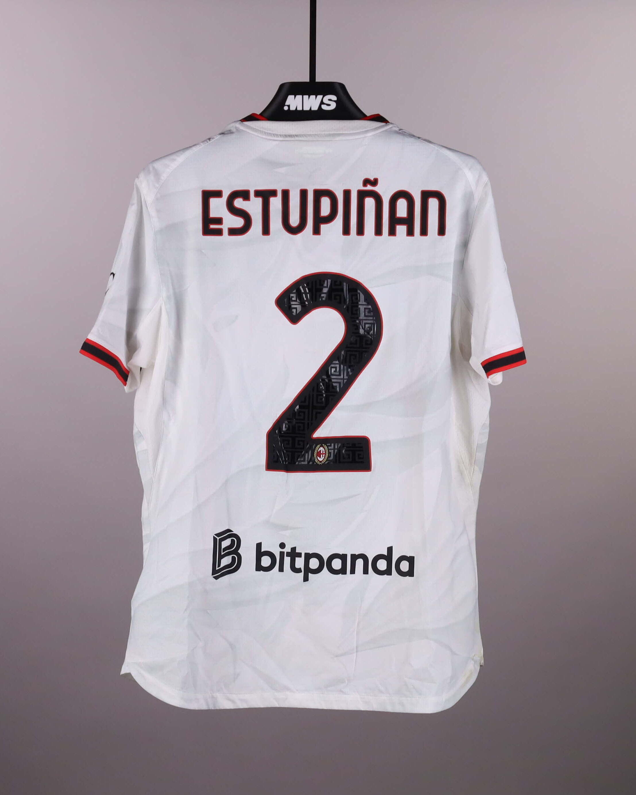 Pervis Estupiñán AC Milan shirt