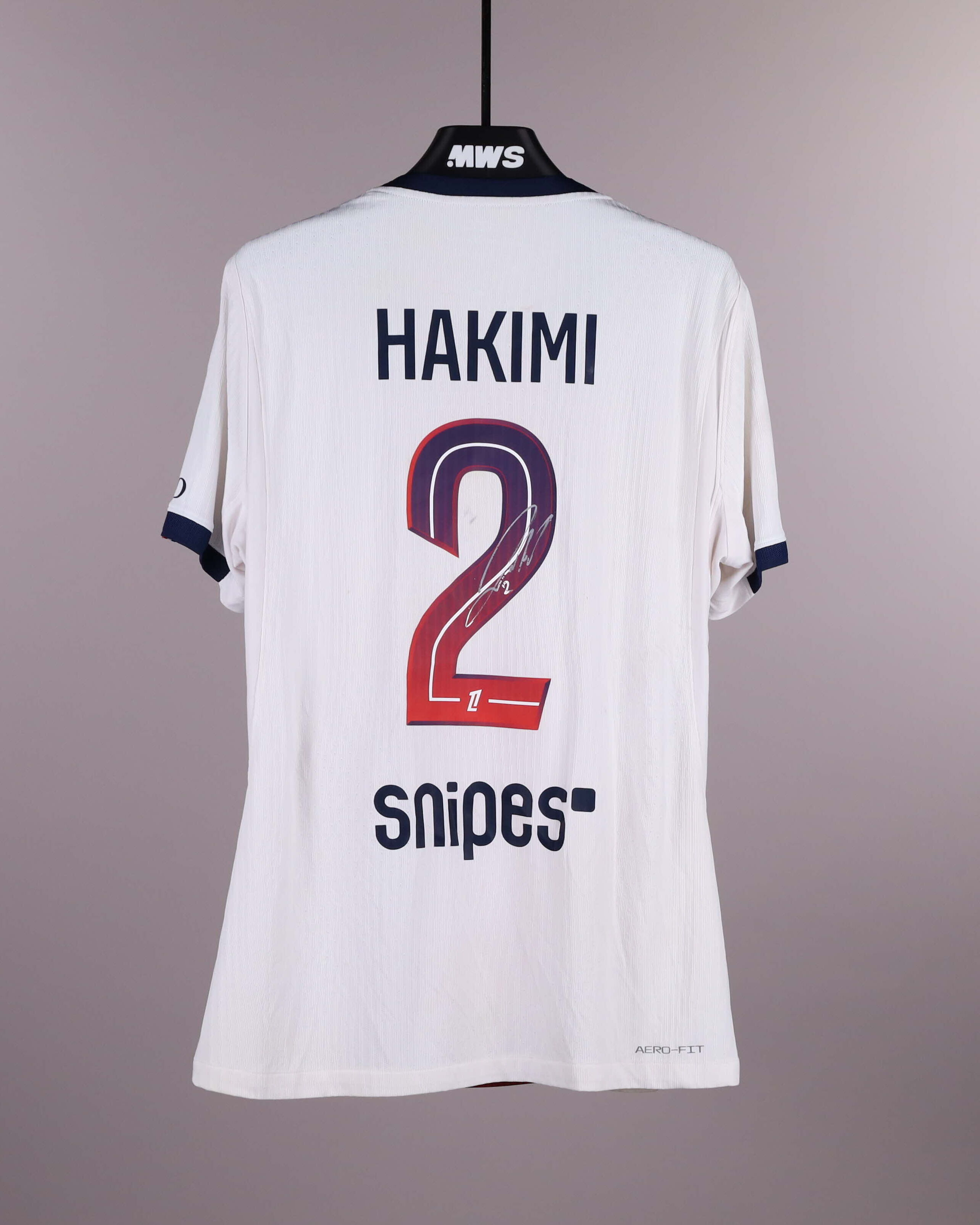Achraf Hakimi Paris Saint-Germain shirt