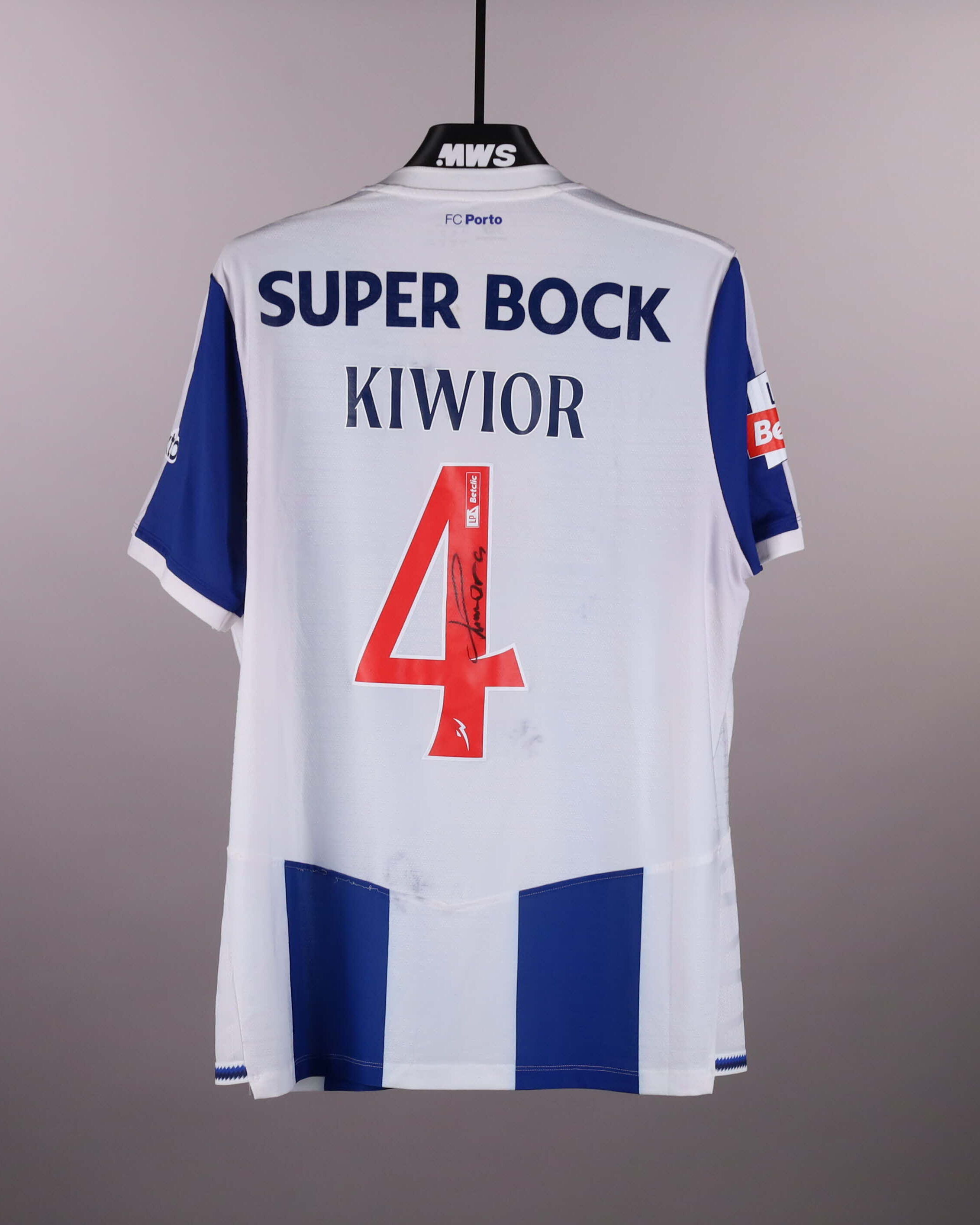 Jakub Kiwior FC Porto jersey