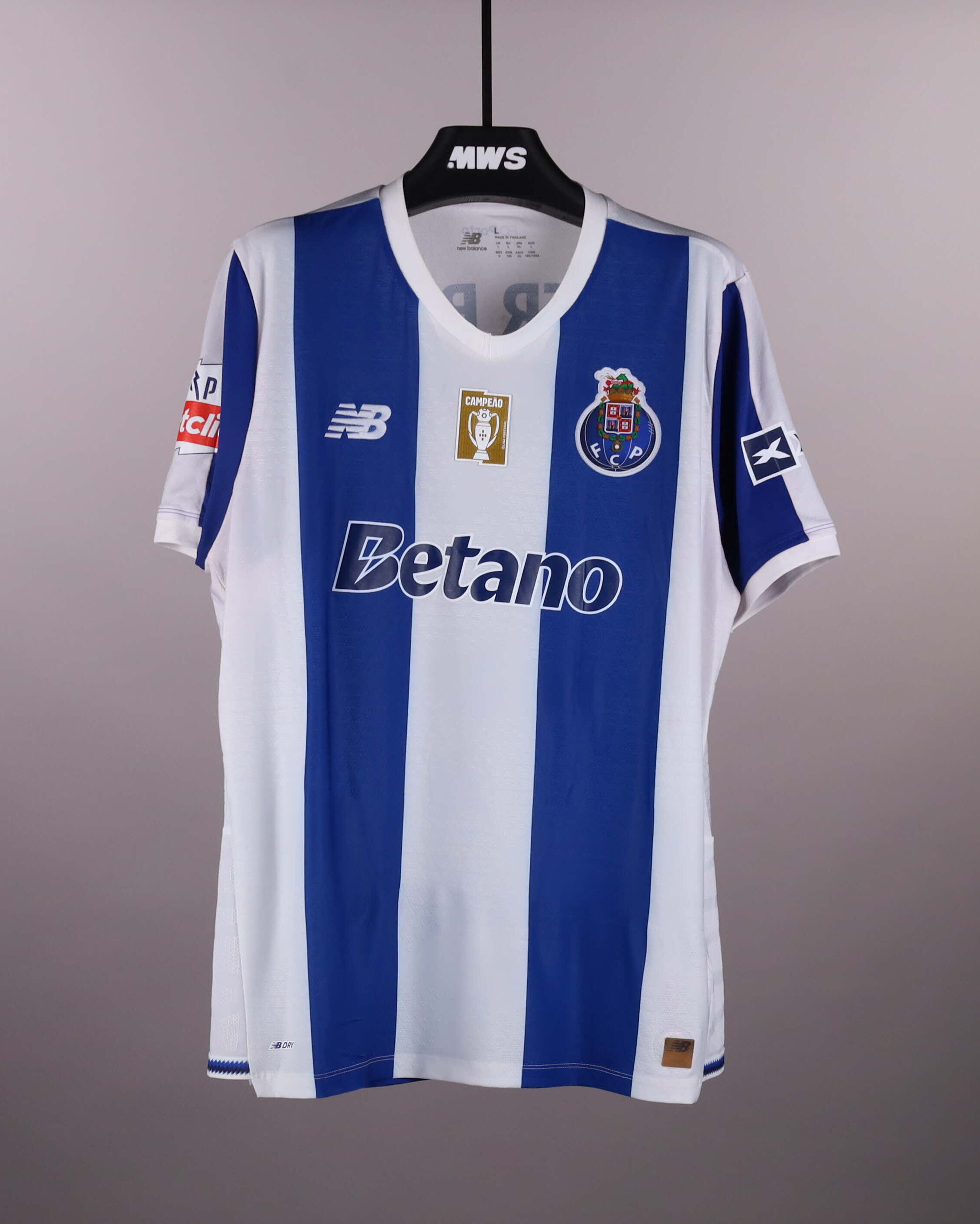 Jakub Kiwior FC Porto jersey