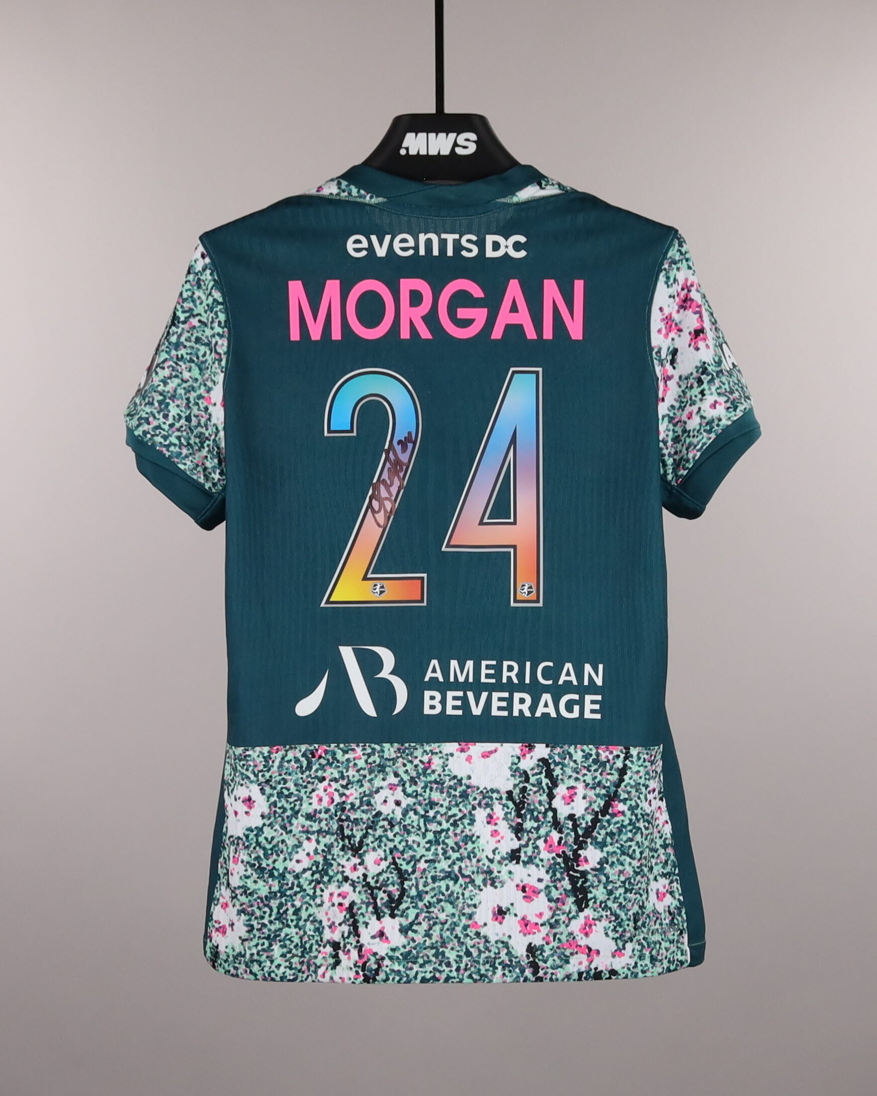 Esme Morgan Washington Spirit jersey