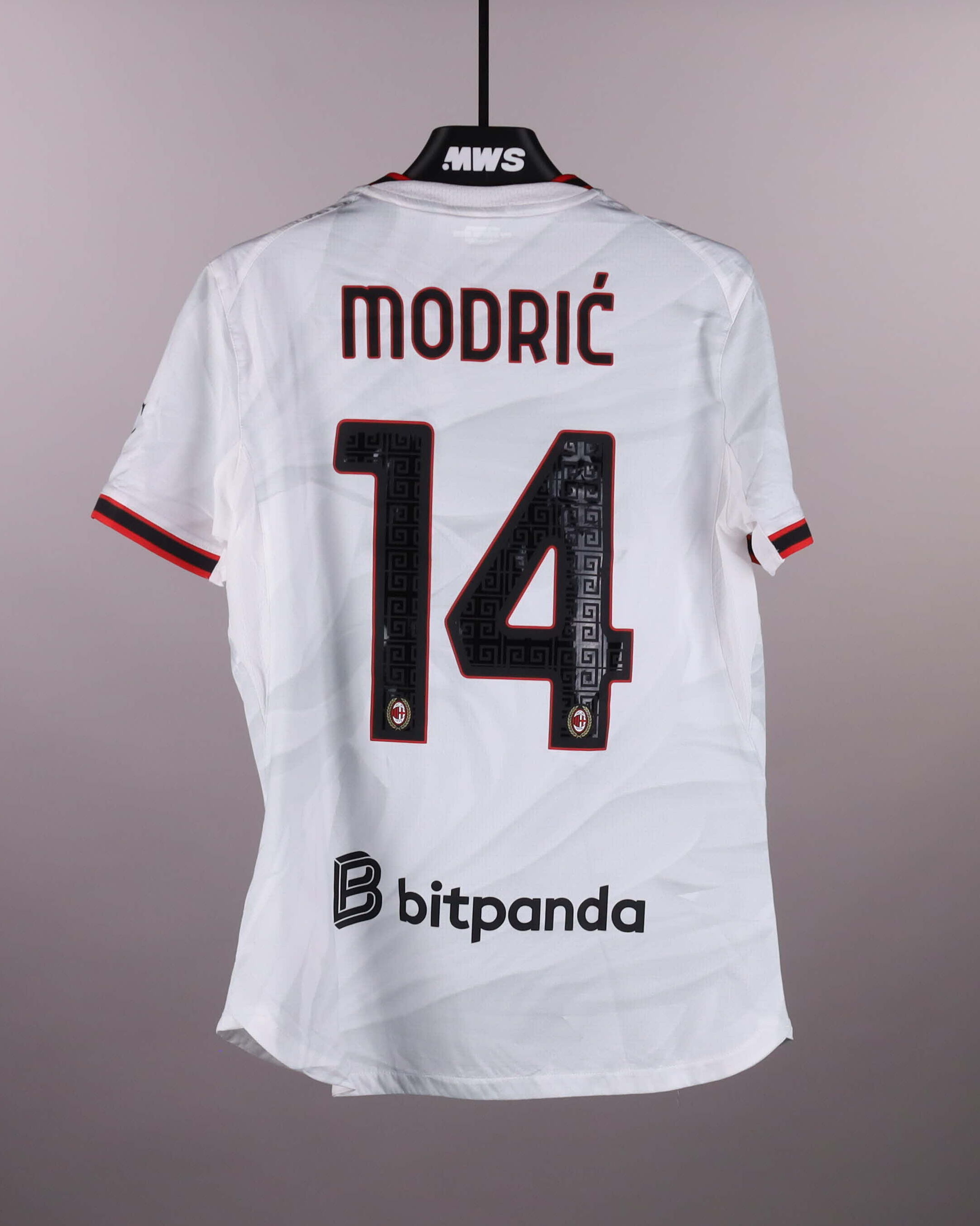 Luka Modrić AC Milan shirt