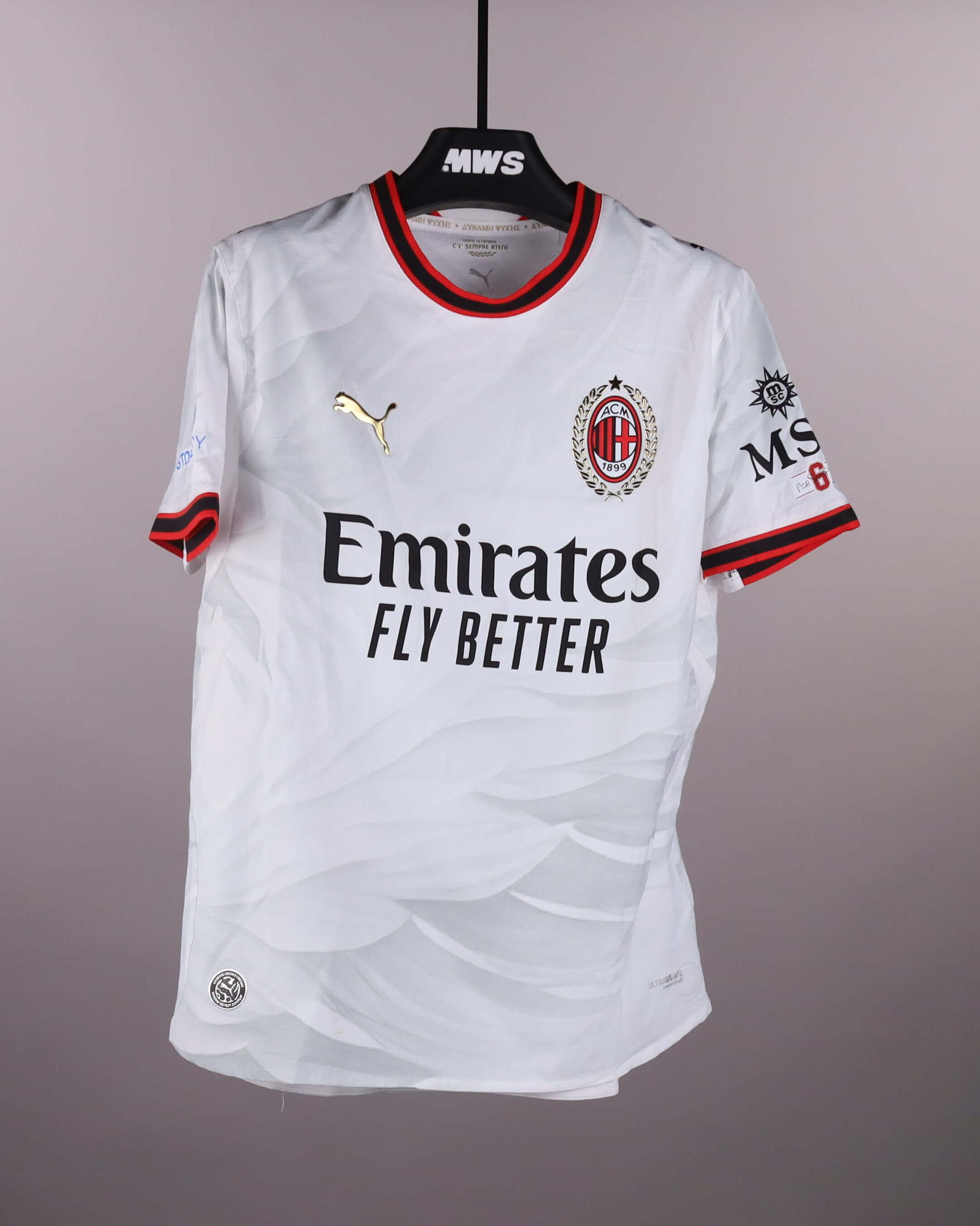 Luka Modrić AC Milan shirt