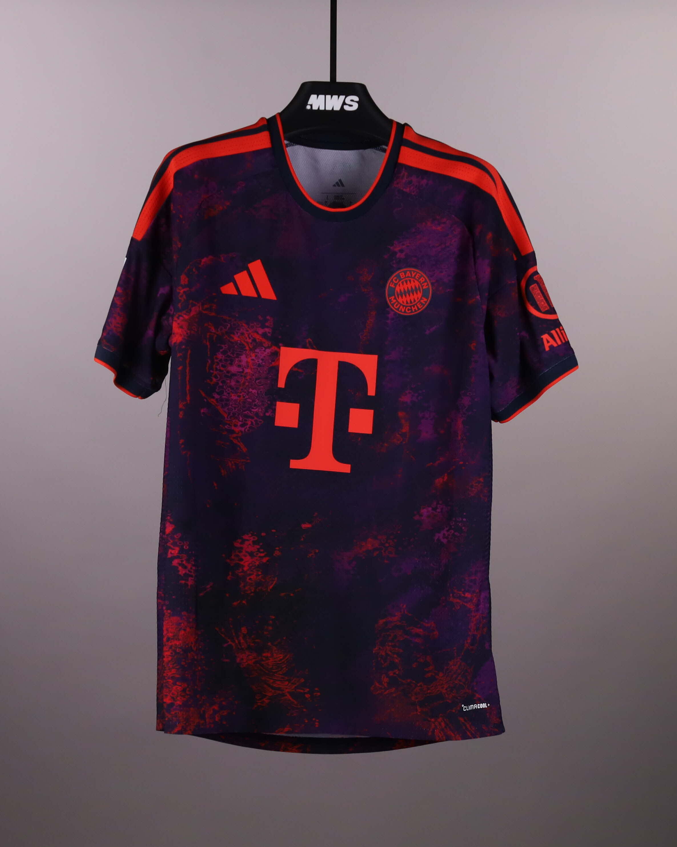 Min-jae Kim 김민재 FC Bayern München shirt