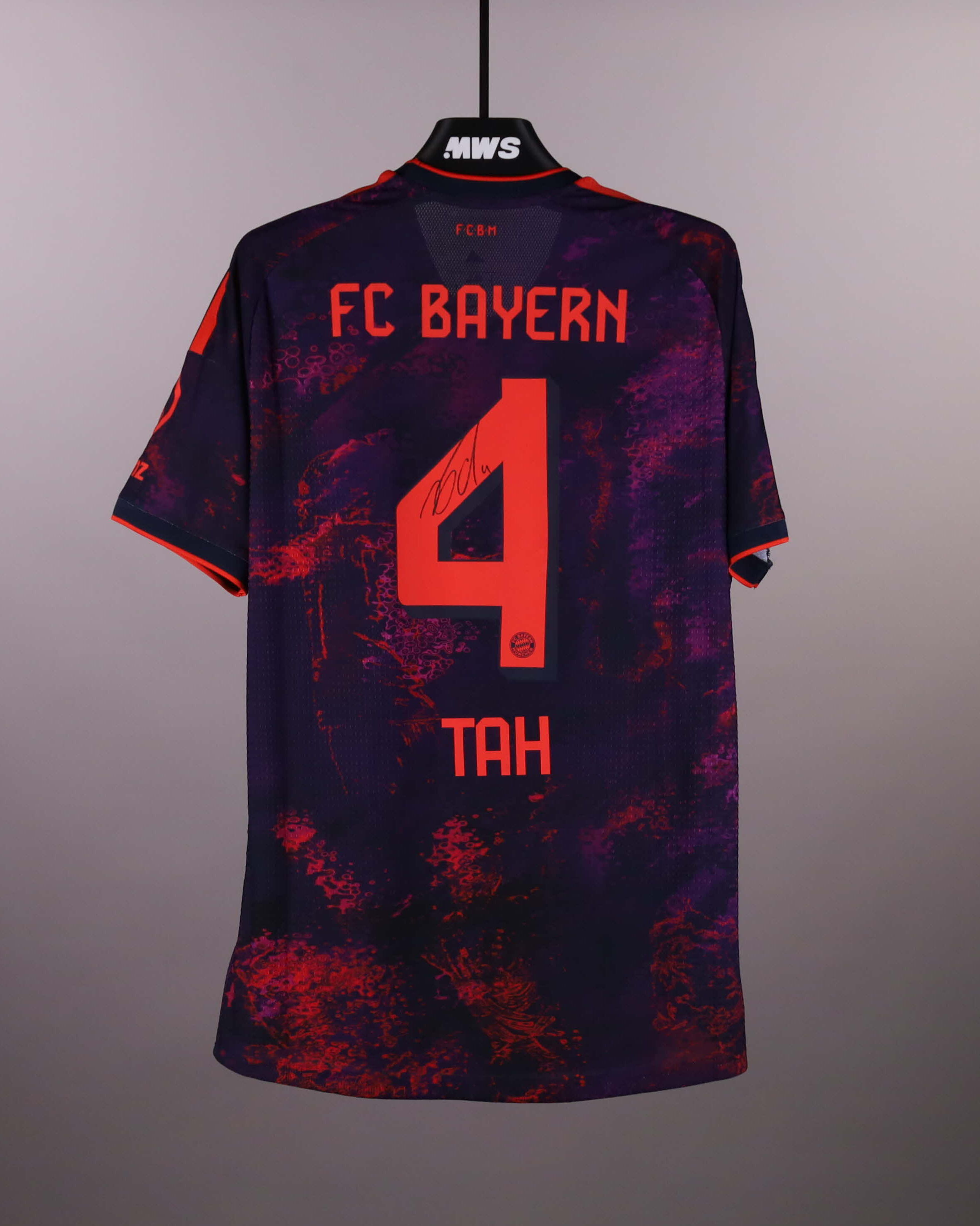Jonathan Tah FC Bayern München shirt