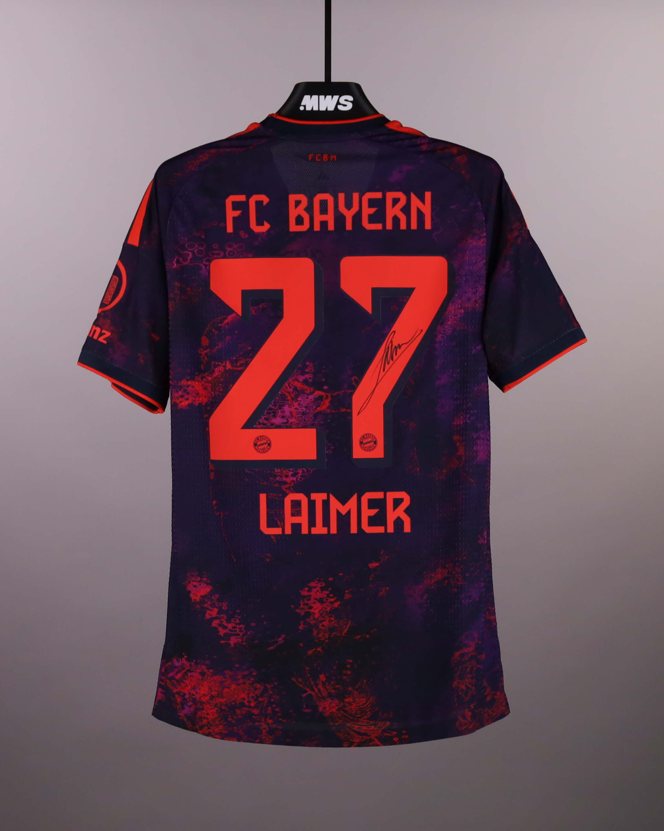 Konrad Laimer FC Bayern München shirt