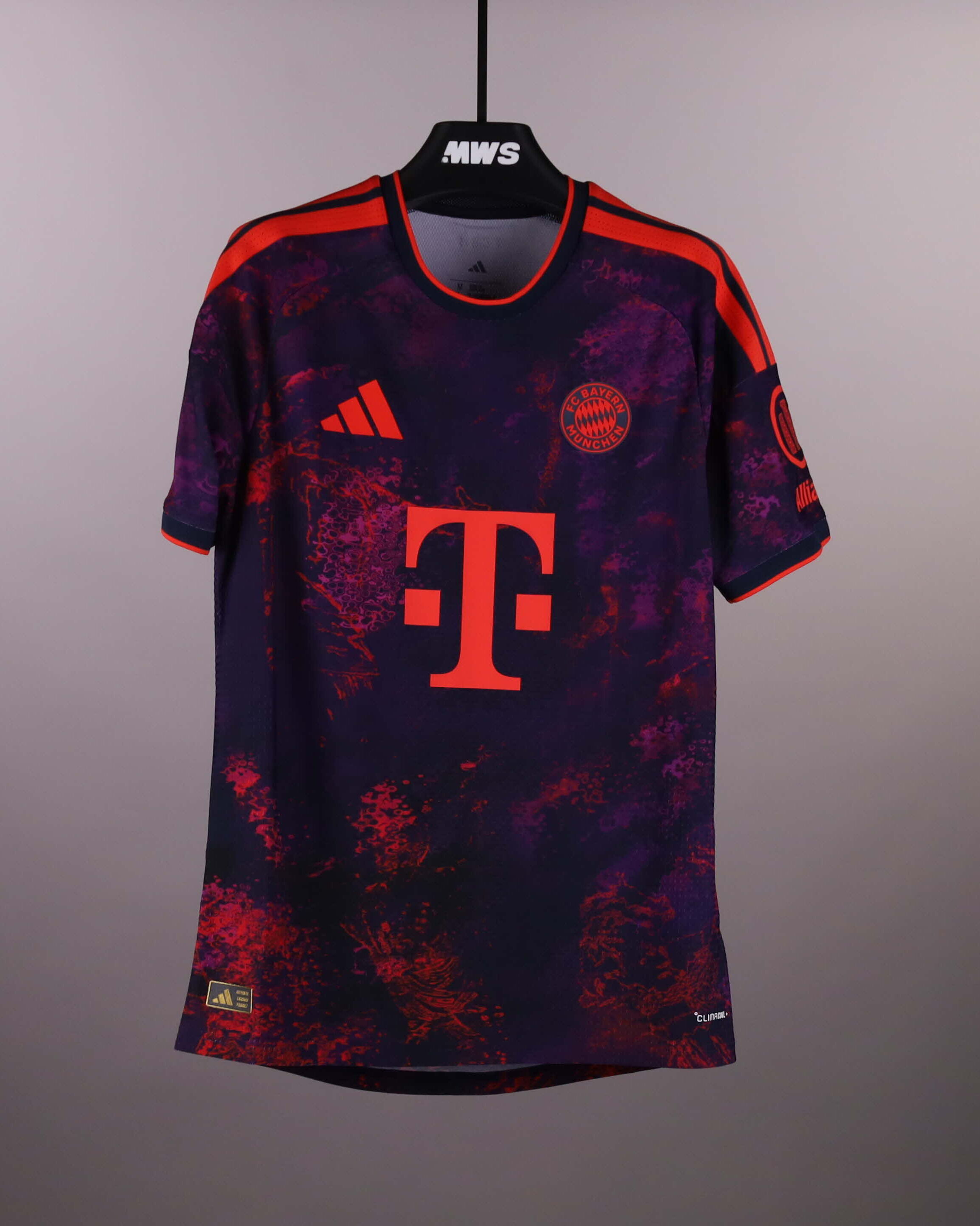 Hiroki Ito 伊藤洋輝 FC Bayern München shirt