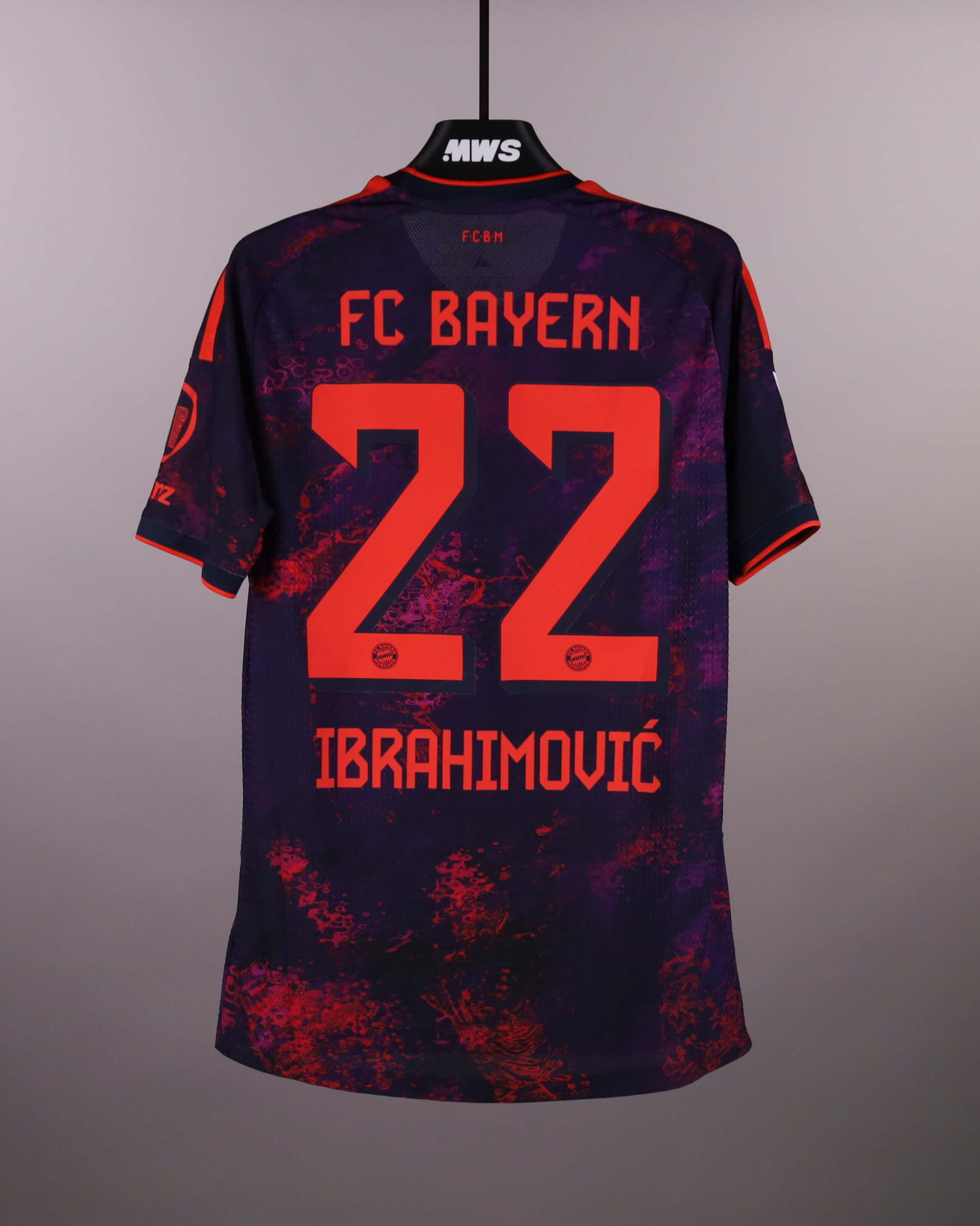 Arijon Ibrahimović FC Bayern München shirt