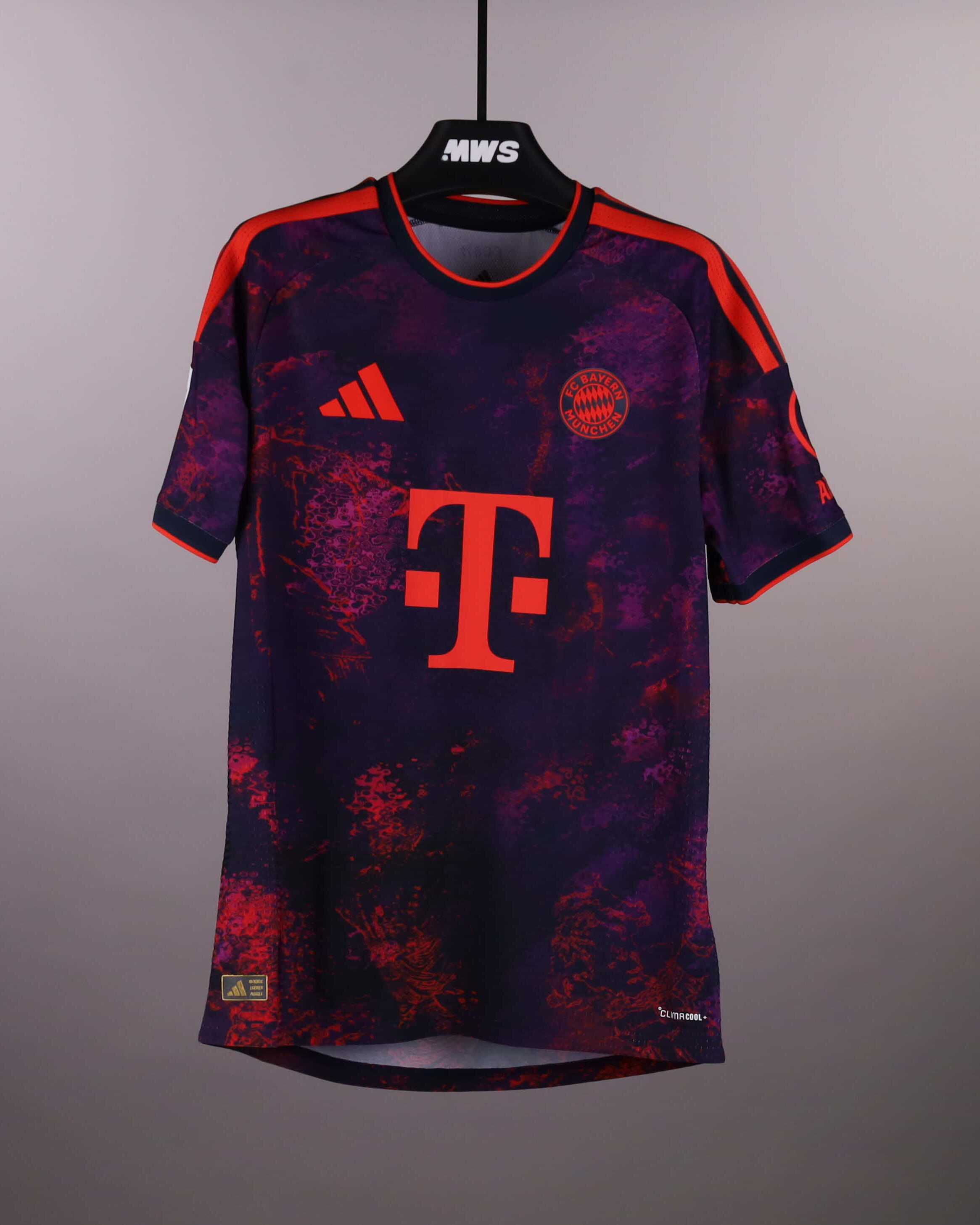 Tom Bischof FC Bayern München shirt