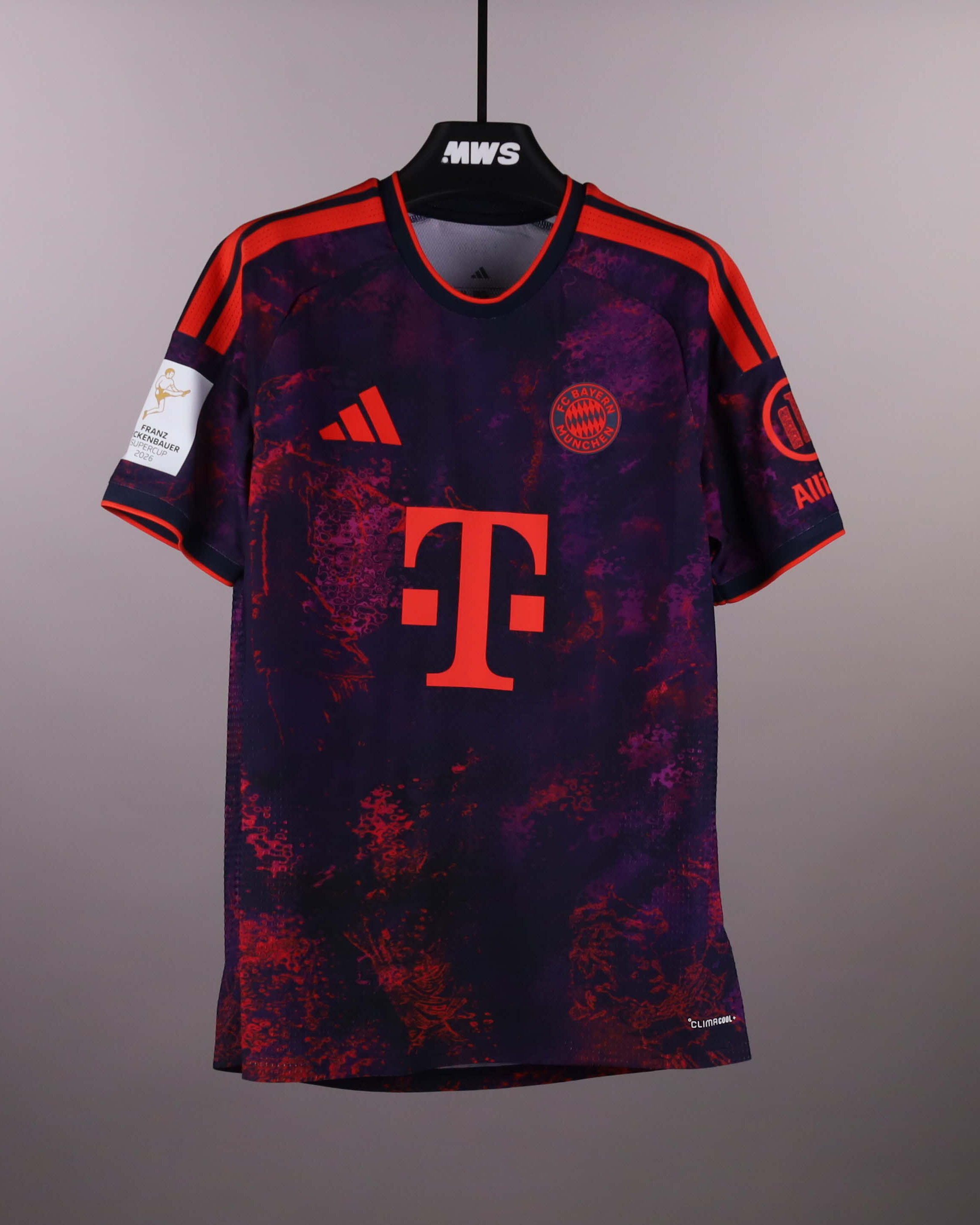 Luis Díaz FC Bayern München shirt