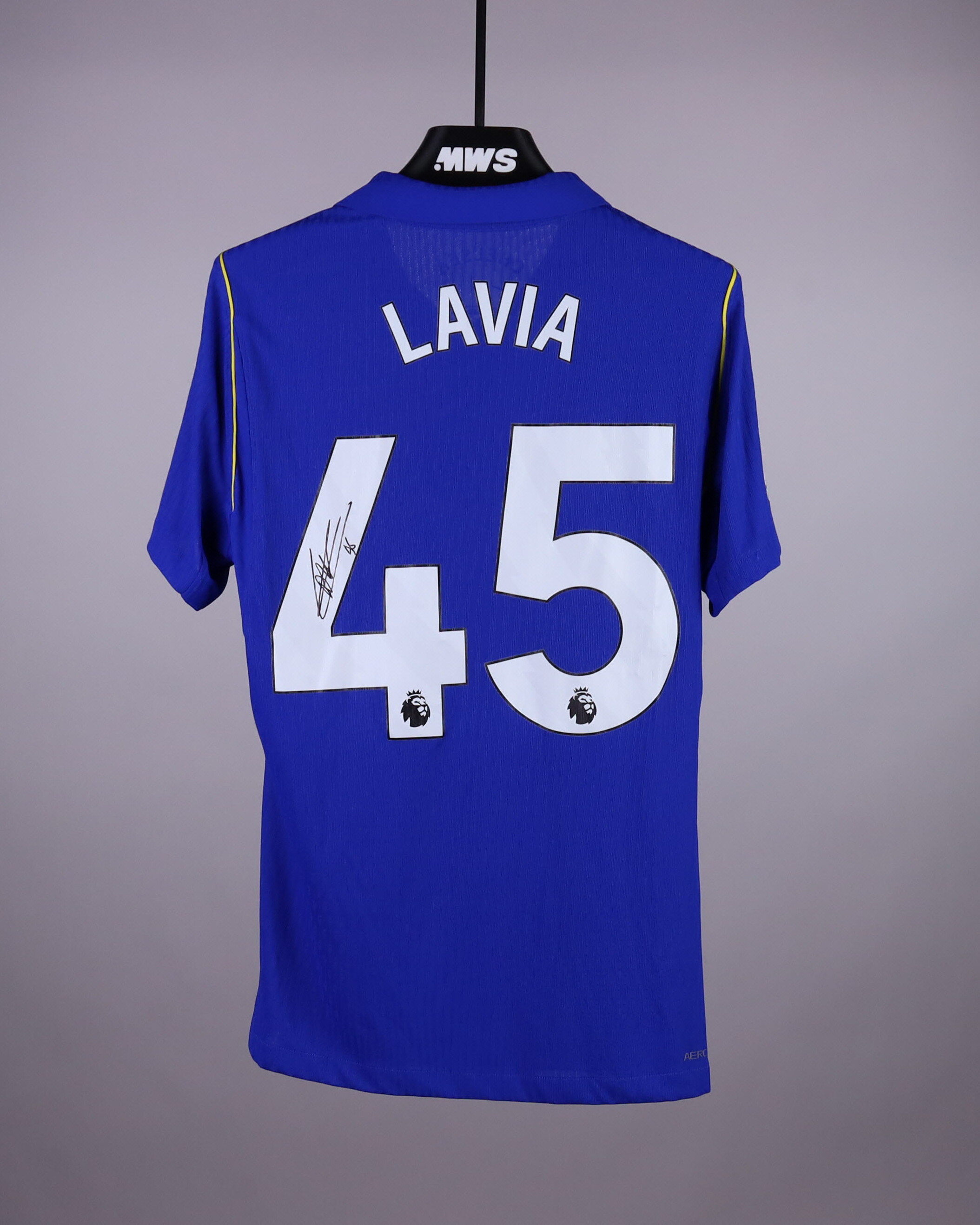 Roméo Lavia Chelsea jersey