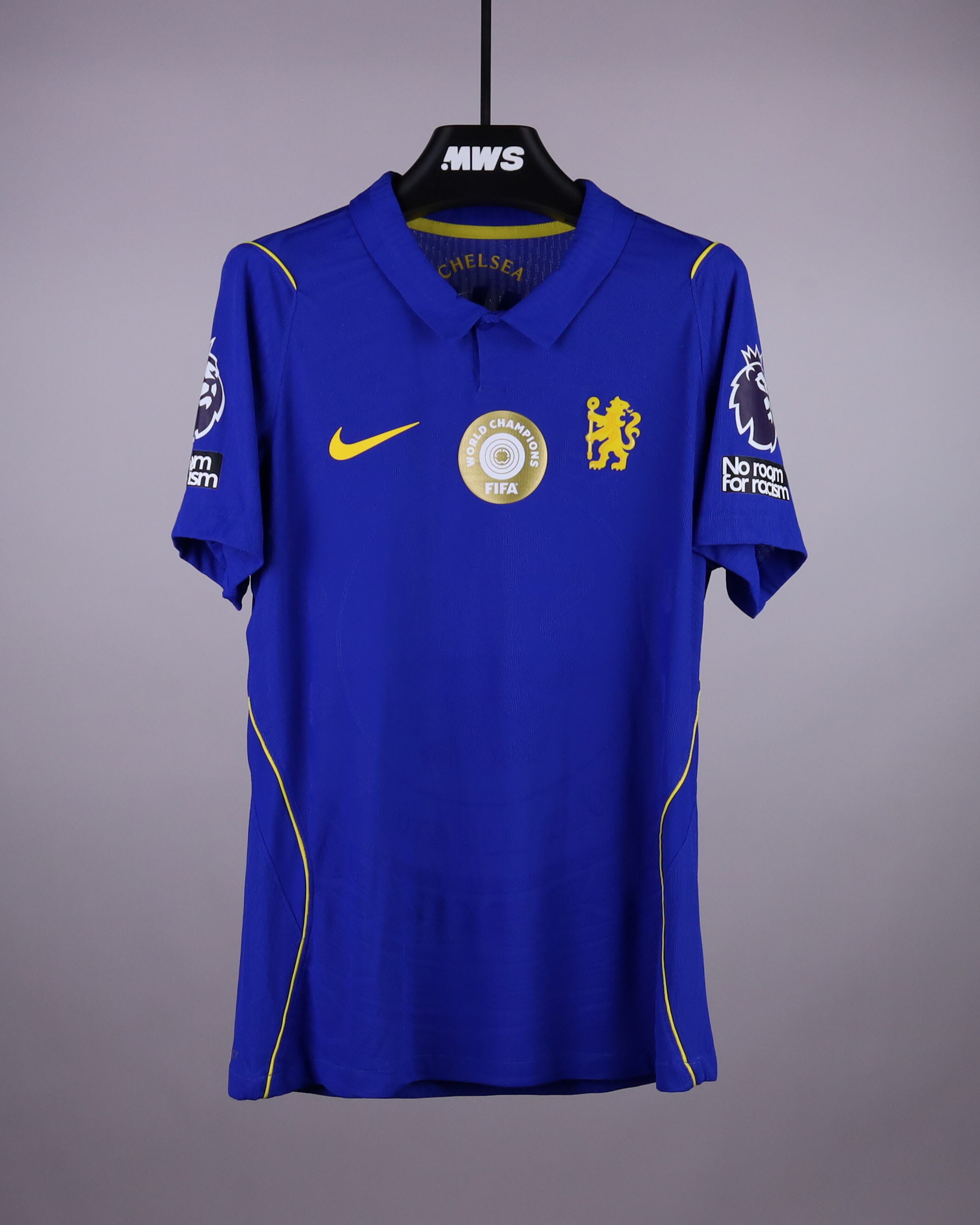 Roméo Lavia Chelsea jersey