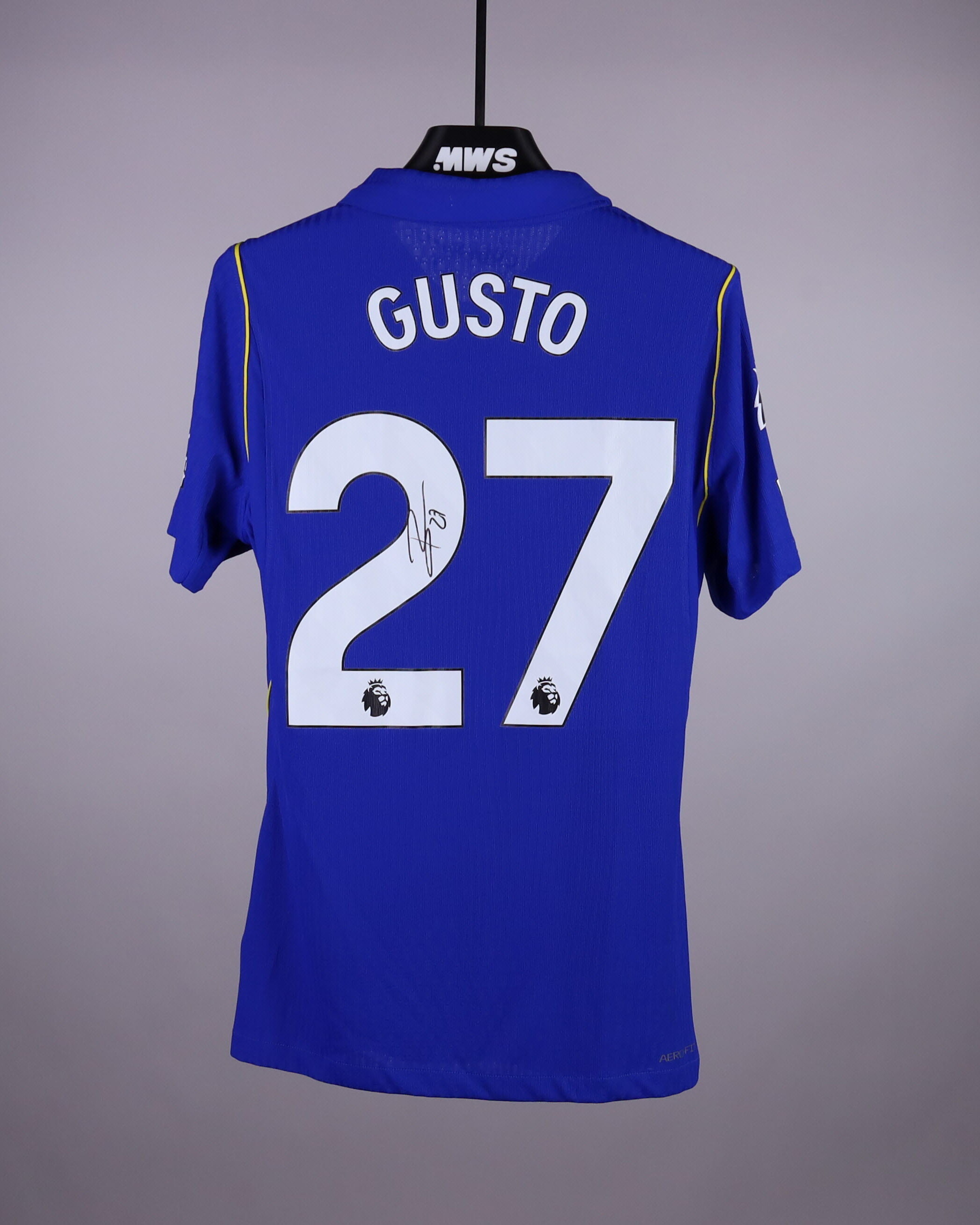 Malo Gusto Chelsea jersey